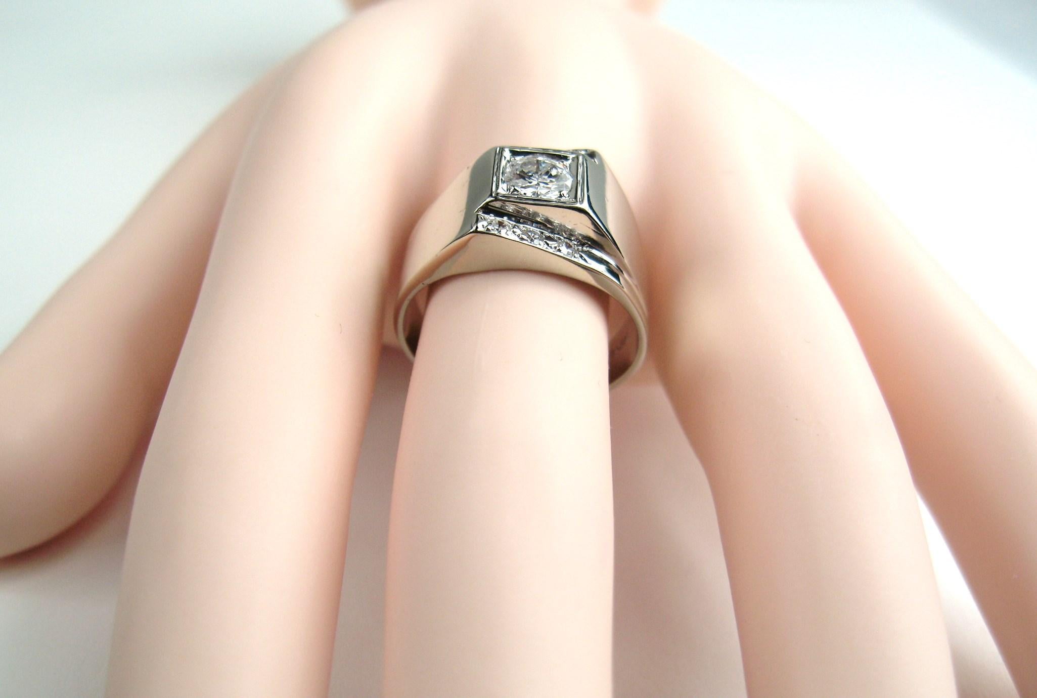 14 Karat Diamant-Ring aus Weißgold, 1960er Jahre im Zustand „Gut“ im Angebot in Wallkill, NY