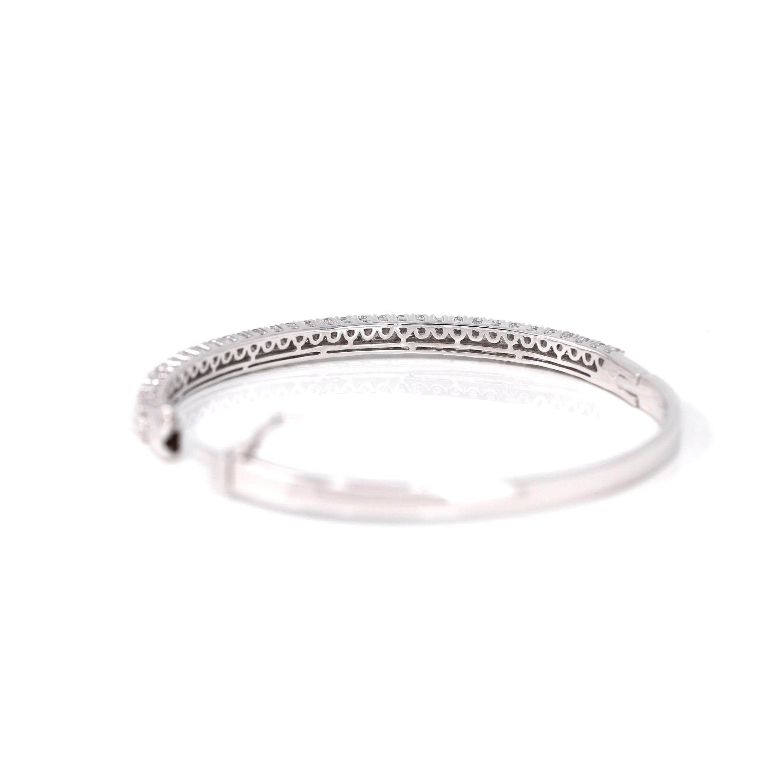 Women's or Men's 14k White Gold Diamond Oval Luxury Bangle Bracelet For Sale