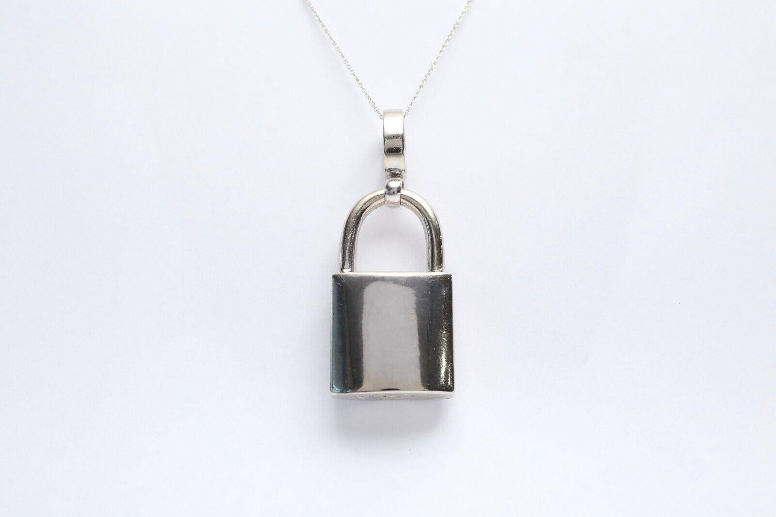 14k White Gold Diamond Padlock Pendant, 31.2g In Good Condition For Sale In Providence, RI