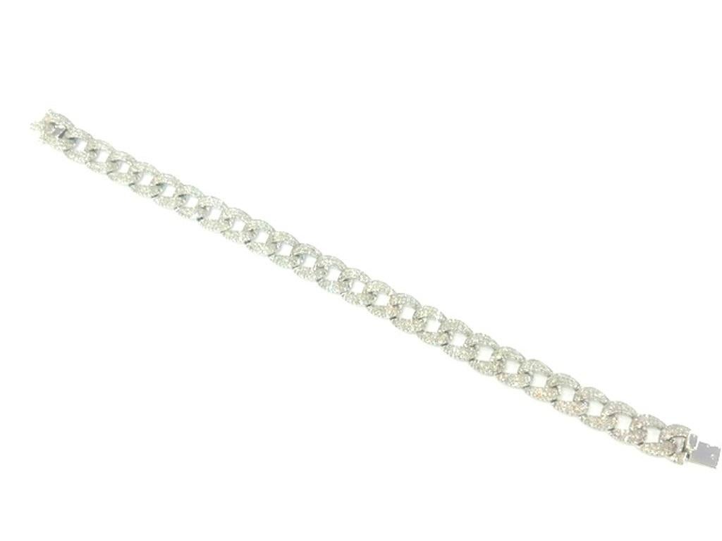 Bracelet à maillons cubains en or blanc 14 carats pavé de diamants 2,99 carats en vente 1
