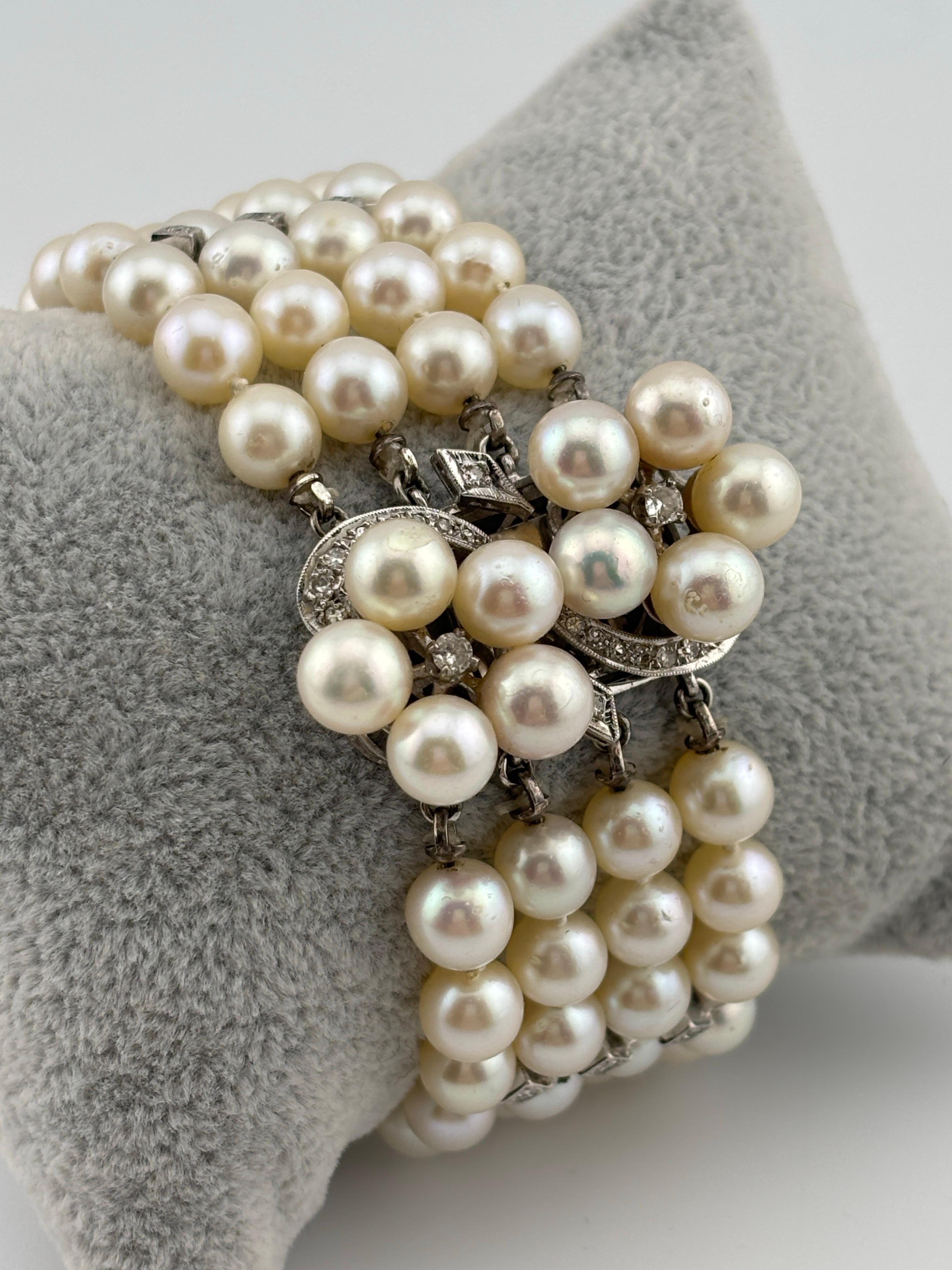 14k White Gold Diamond & Pearl Bracelet For Sale 7