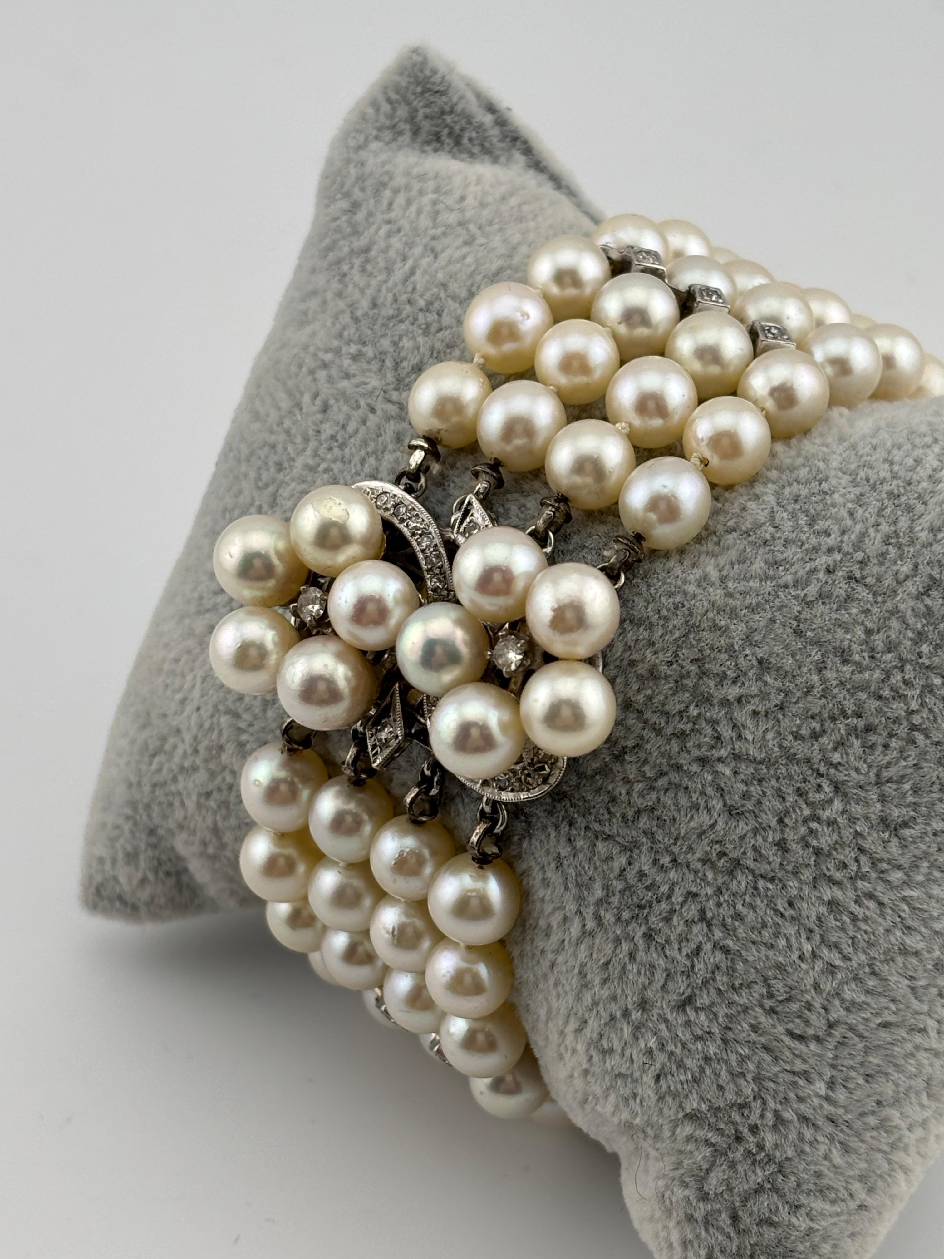 14k White Gold Diamond & Pearl Bracelet For Sale 4