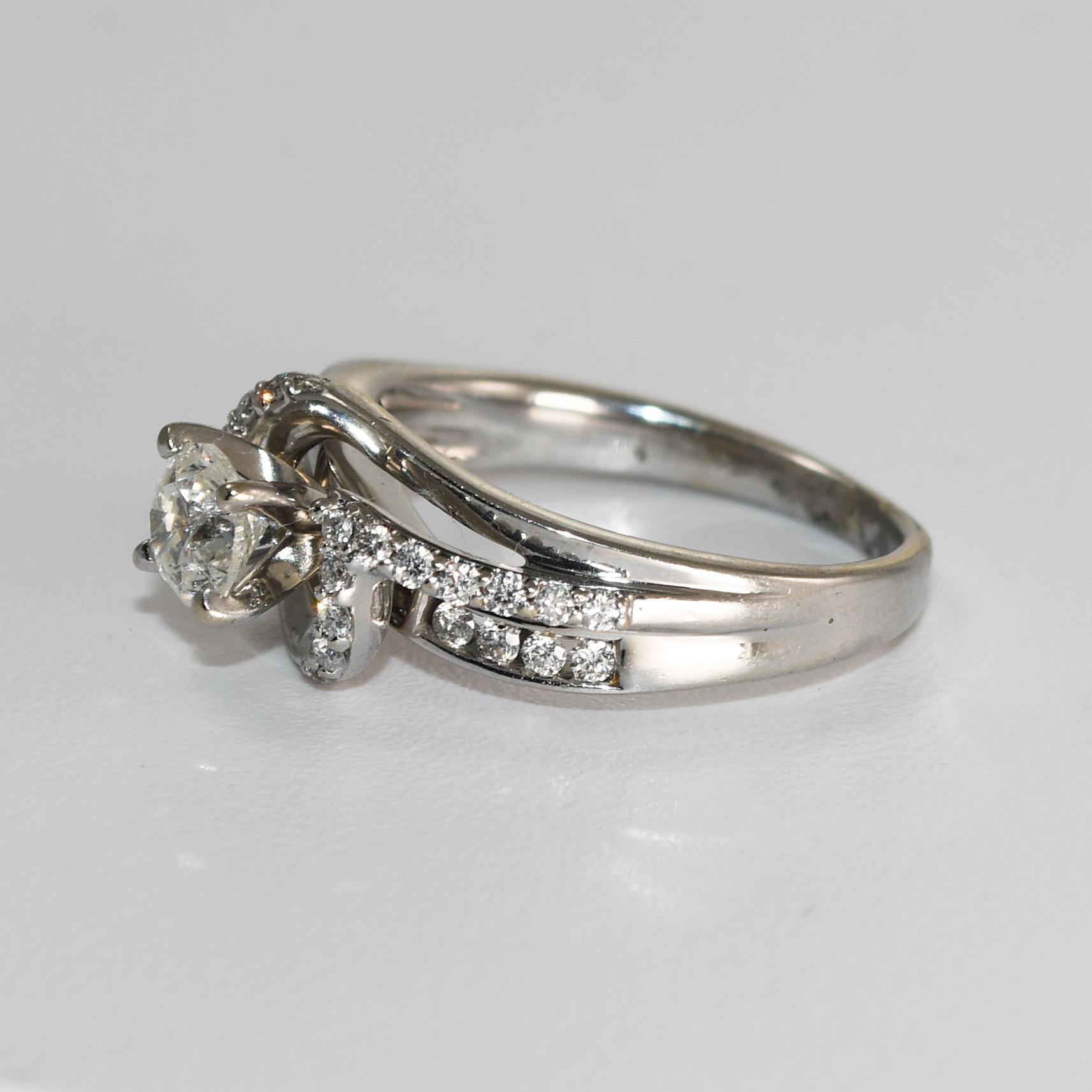 14 Karat Weißgold Diamantring 0,45 Karat im Angebot 1
