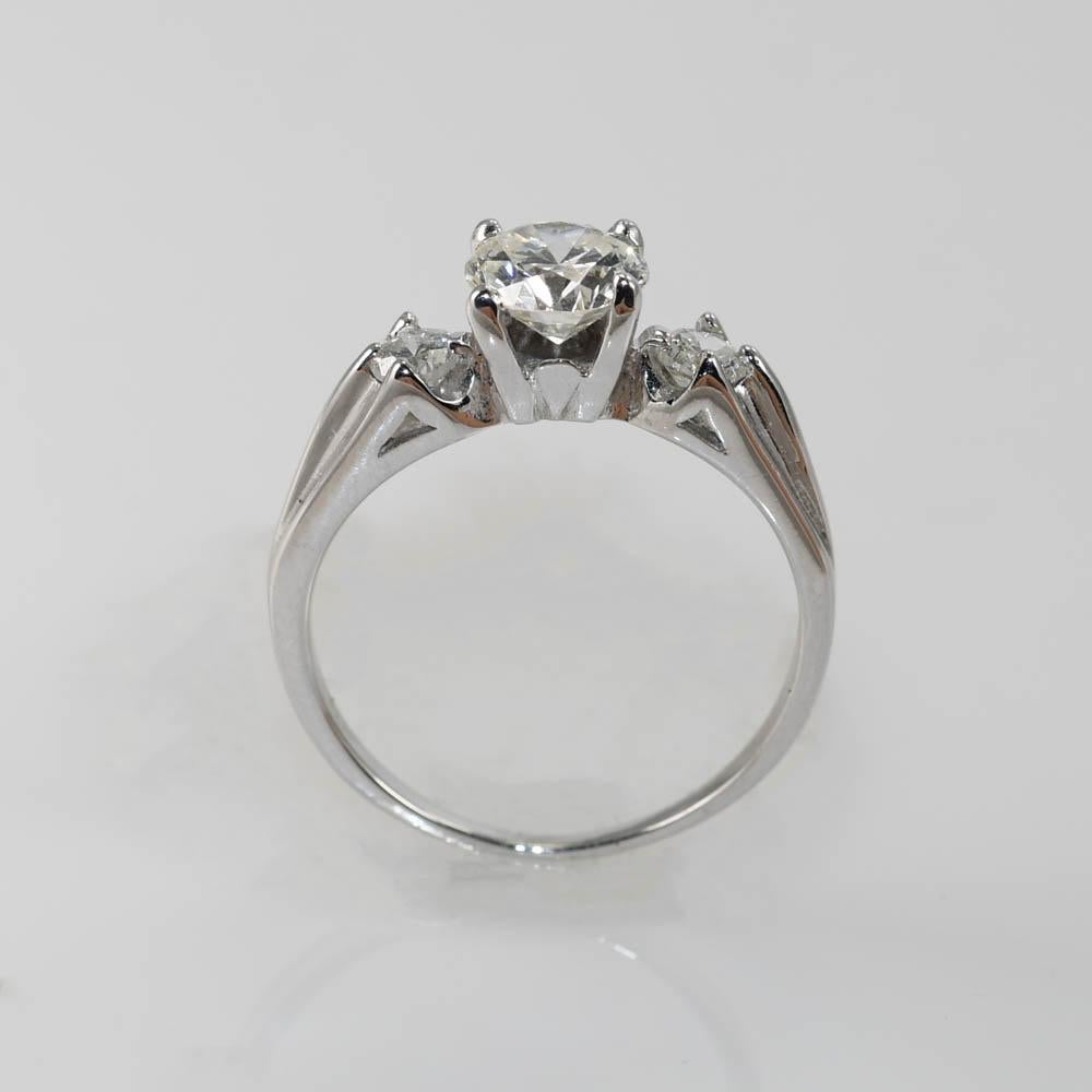 Anello con diamante in oro bianco 14K 0,75ct in vendita 2