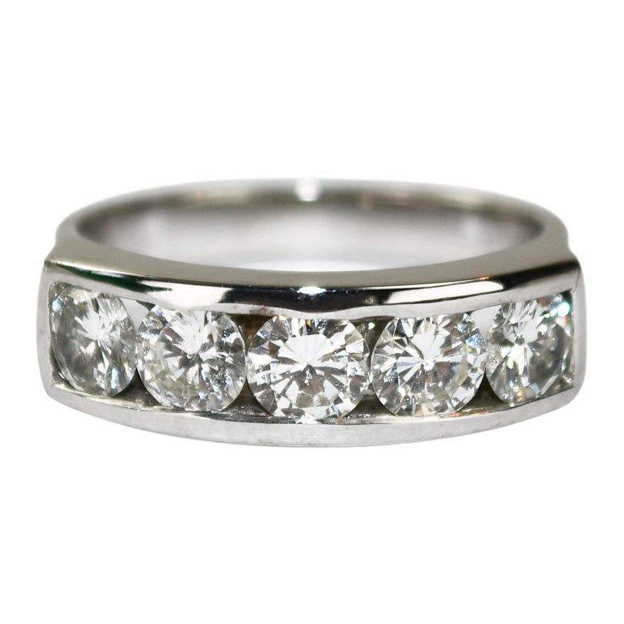 Bague en or blanc 14K avec diamant 1,50ct