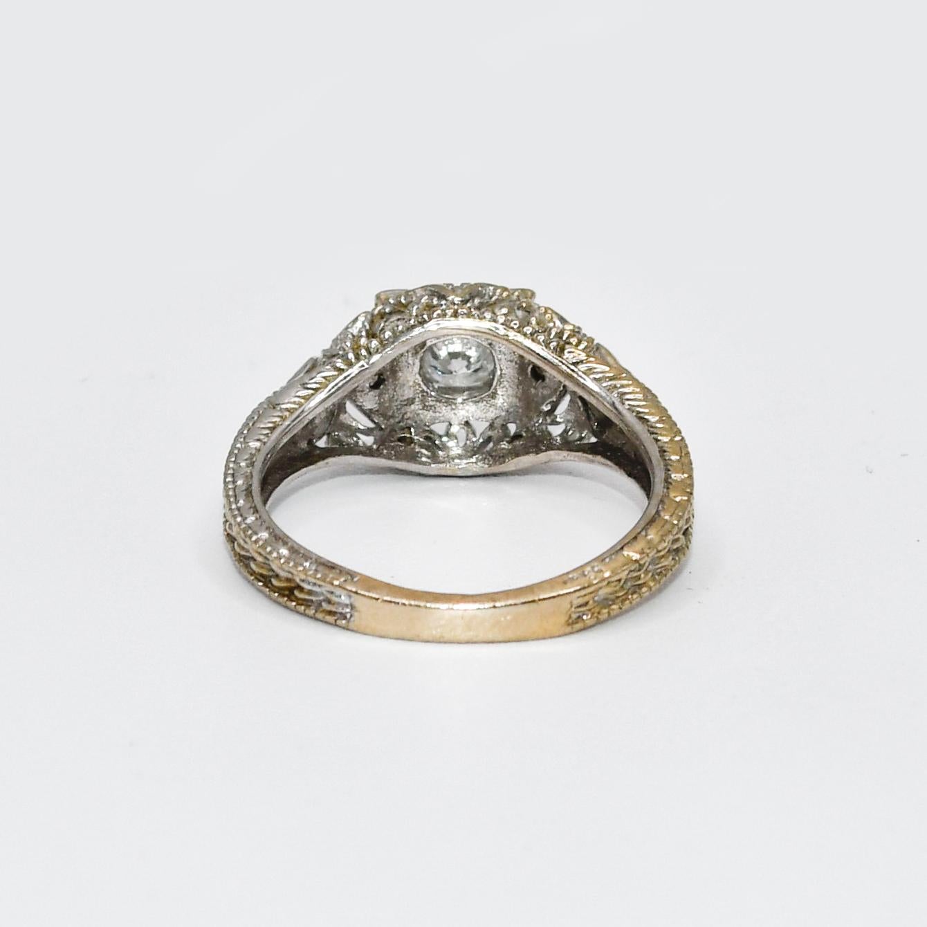14k White Gold Diamond Ring, .25ct, 4.2gr In Excellent Condition For Sale In Laguna Beach, CA