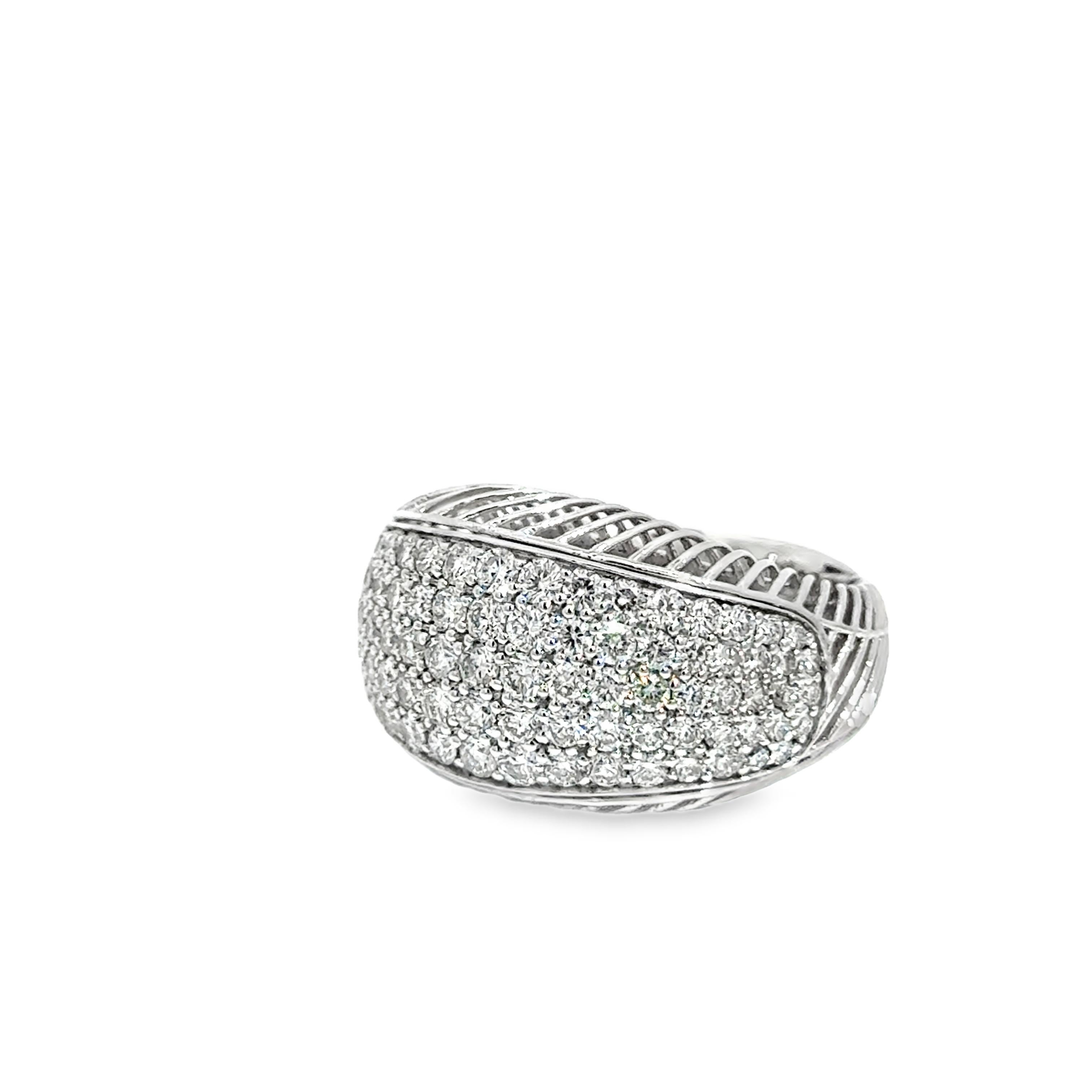 14K Weißgold Diamantring - 3,45 Karat Gesamt (Rundschliff) im Angebot