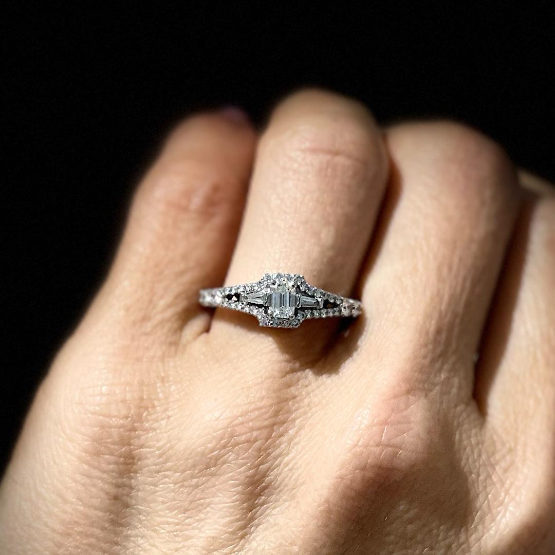 14K White Gold Diamond Ring 1