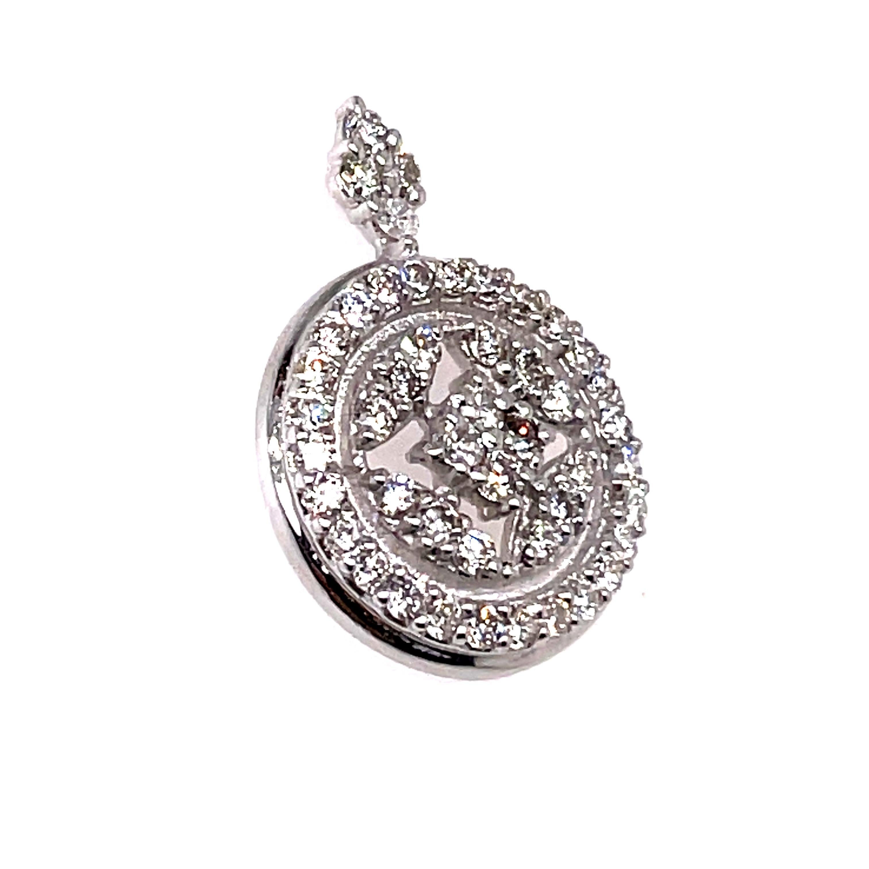 Boucles d'oreilles en or blanc 14k diamant rond en pavé, 1.34 cts Neuf - En vente à Hong Kong, HK