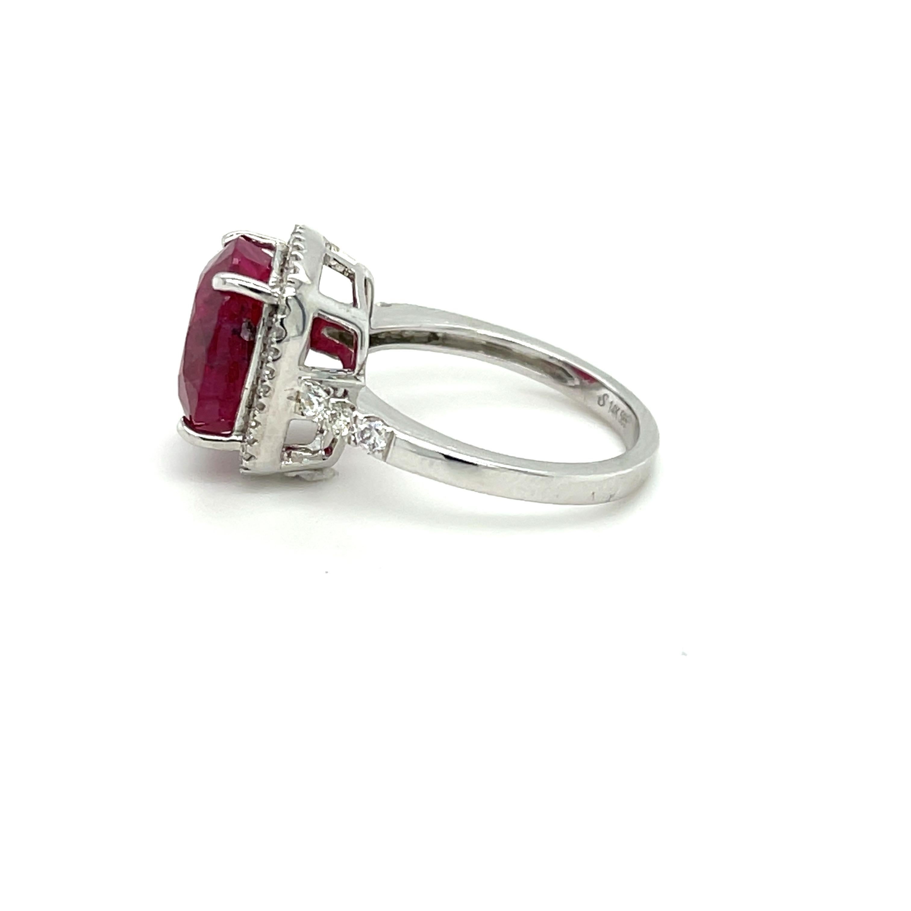 14K White Gold Diamond & Ruby Ring For Sale 7