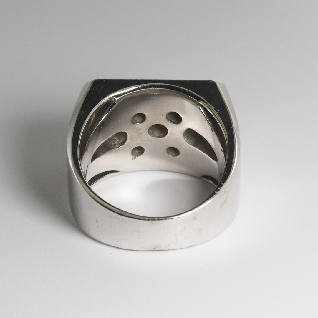 14K Weißgold Diamant Siegelring im Zustand „Relativ gut“ im Angebot in Laguna Beach, CA