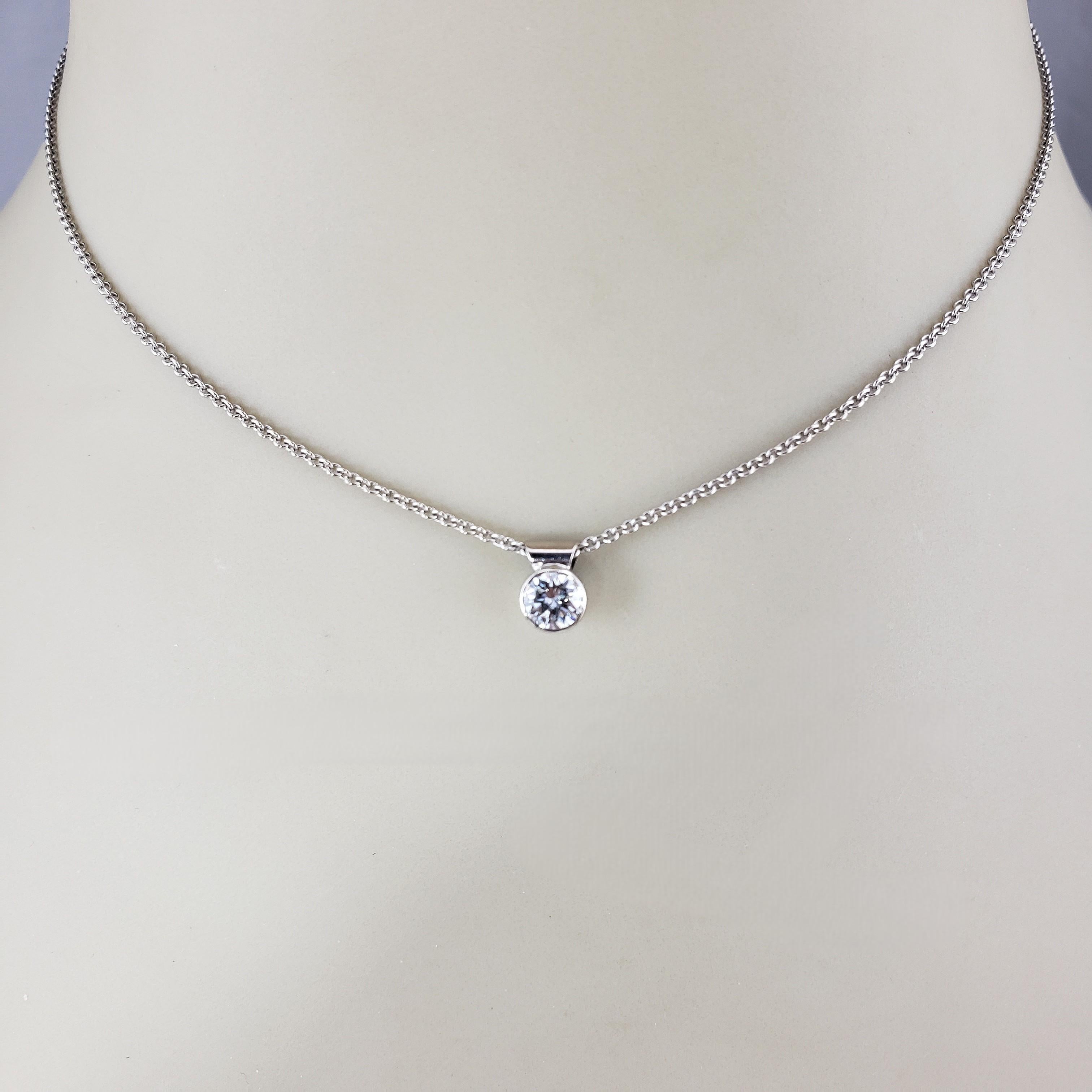 Collana con solitario di diamanti in oro bianco 14K #23031 in vendita 1