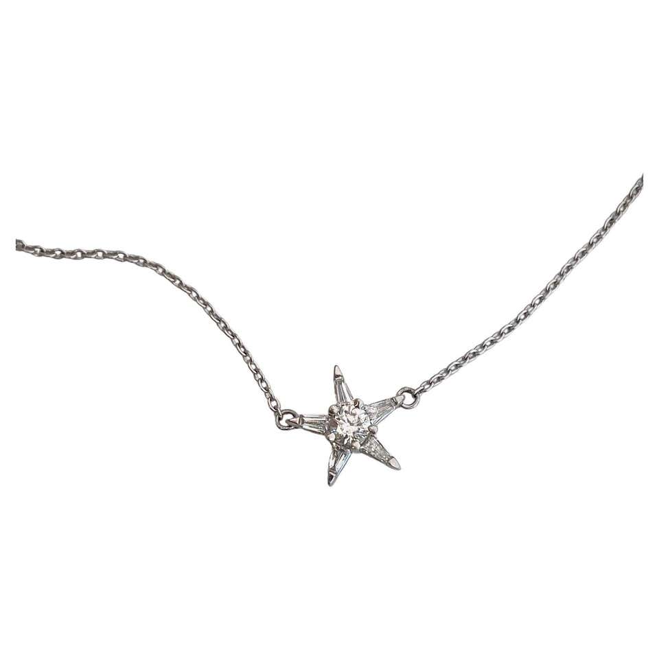 Classic Star Diamond White Gold Stud Necklace For Sale at 1stDibs
