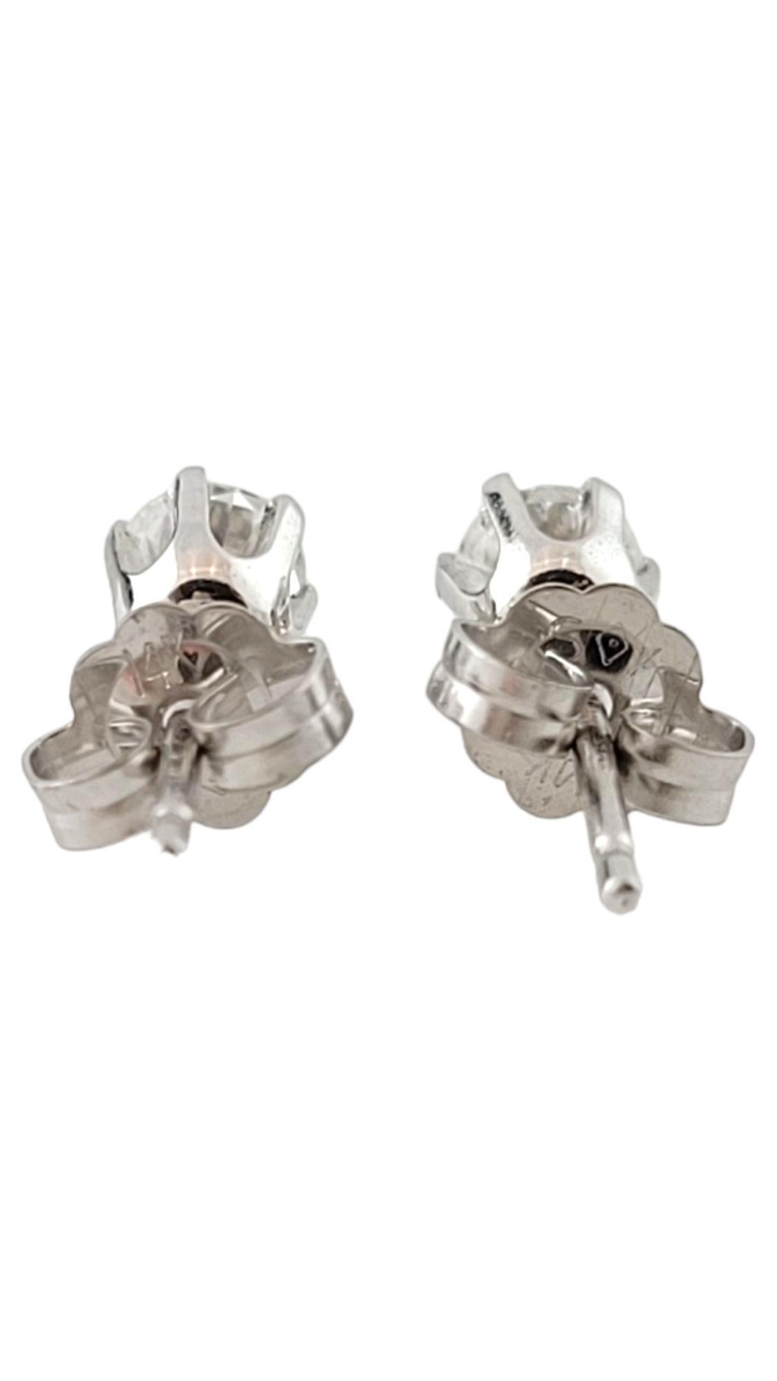 14K White Gold Diamond Stud Earrings #16429 In Good Condition For Sale In Washington Depot, CT