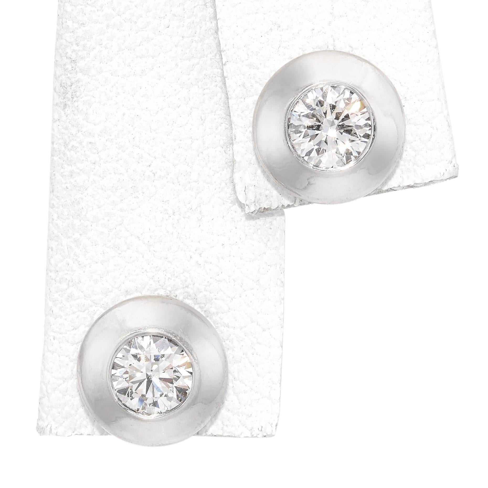 Contemporaneo Orecchini con diamante in oro bianco 14K in vendita