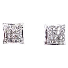 14k White Gold Diamond Stud Earrings