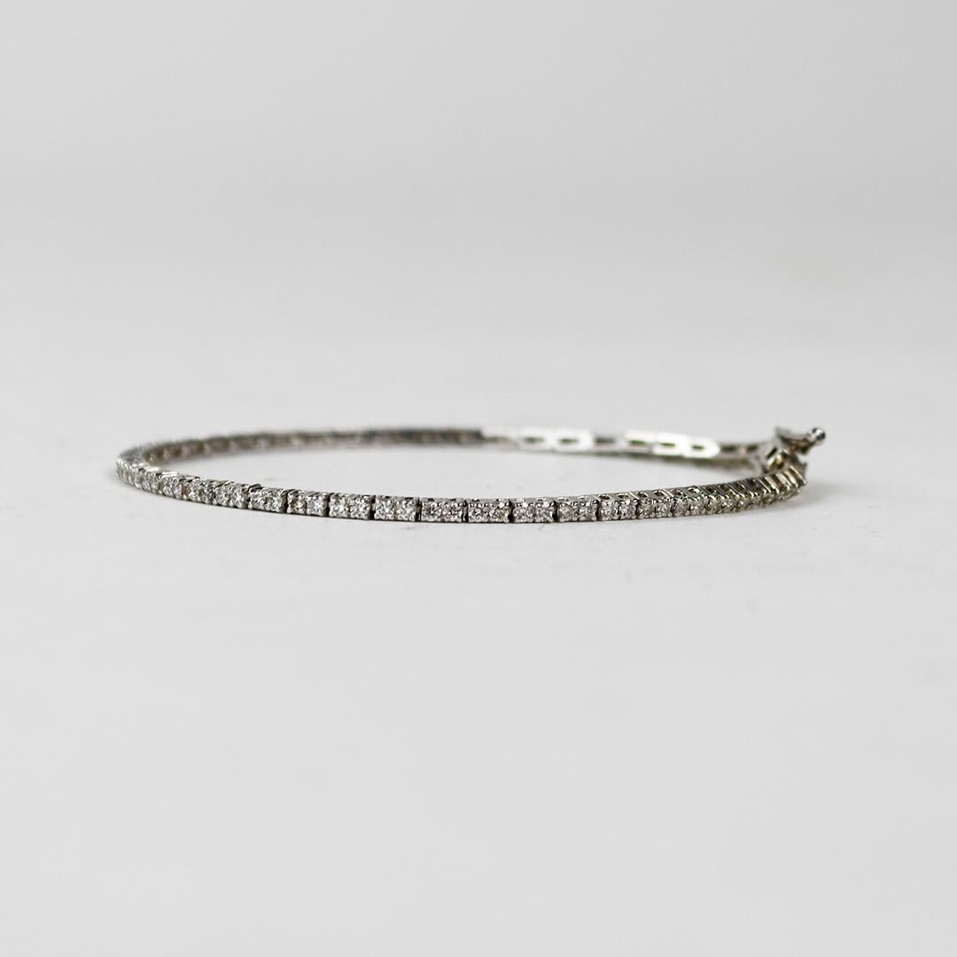 Taille ronde Bracelet de tennis en or blanc 14K avec diamants 0.50ct en vente