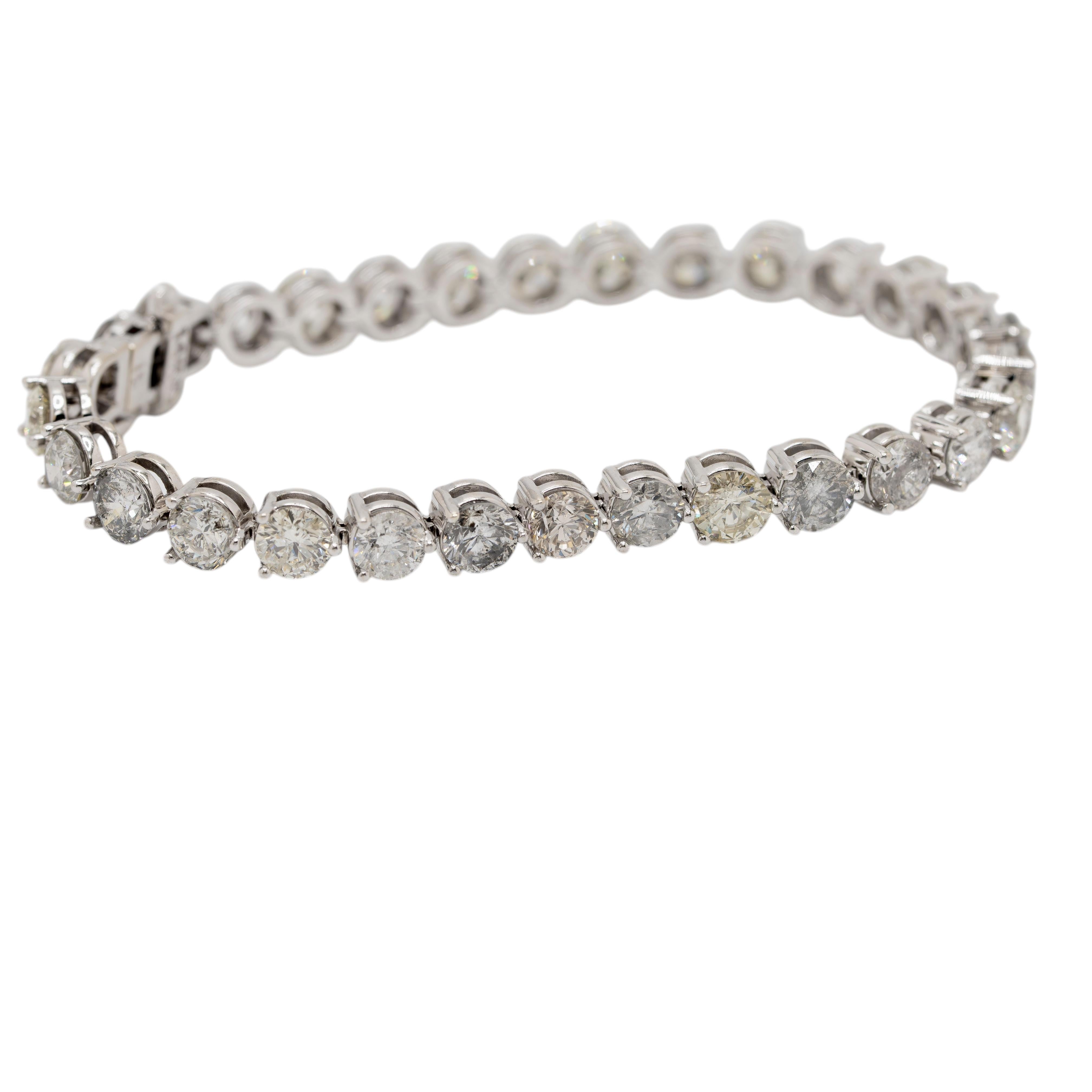Bracciale tennis con diamanti in oro bianco 14k In condizioni ottime in vendita a Boca Raton, FL