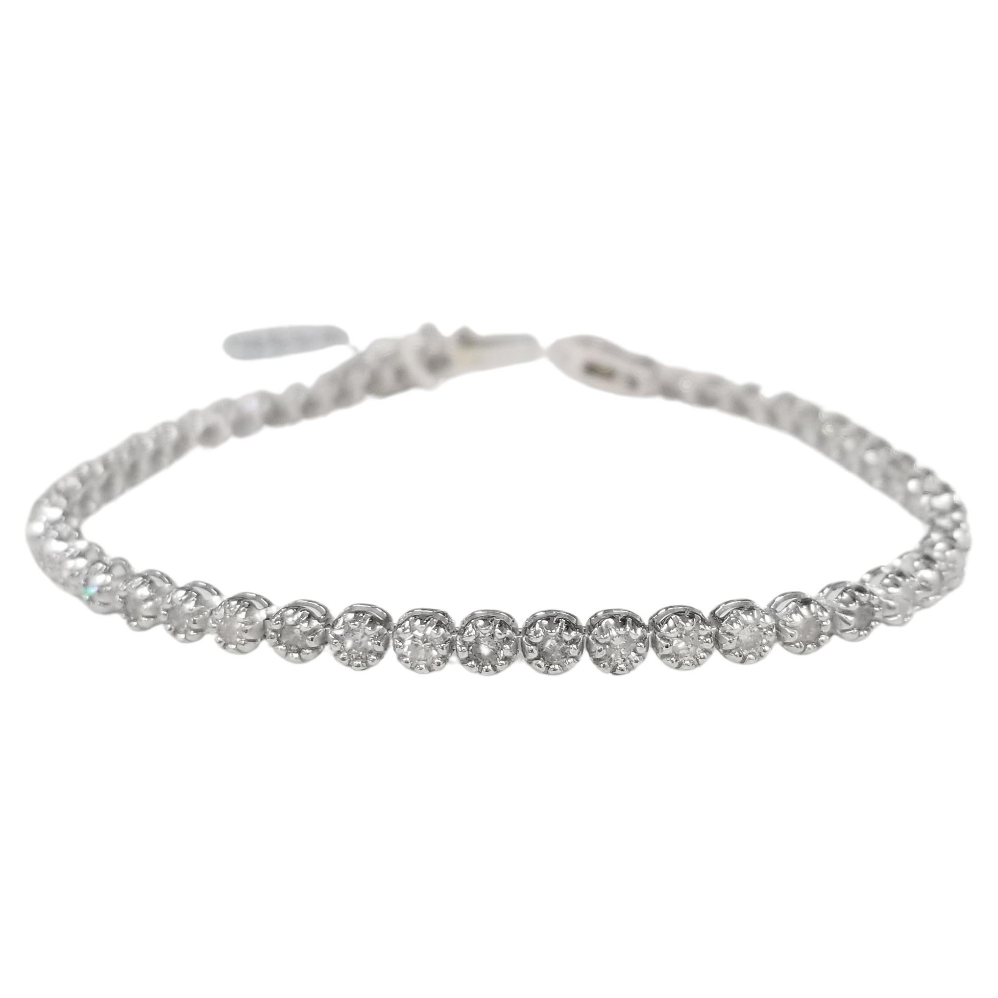 Bracelet tennis en or blanc 14 carats avec diamants sertis dans une monture en perles de 3,02 carats en vente