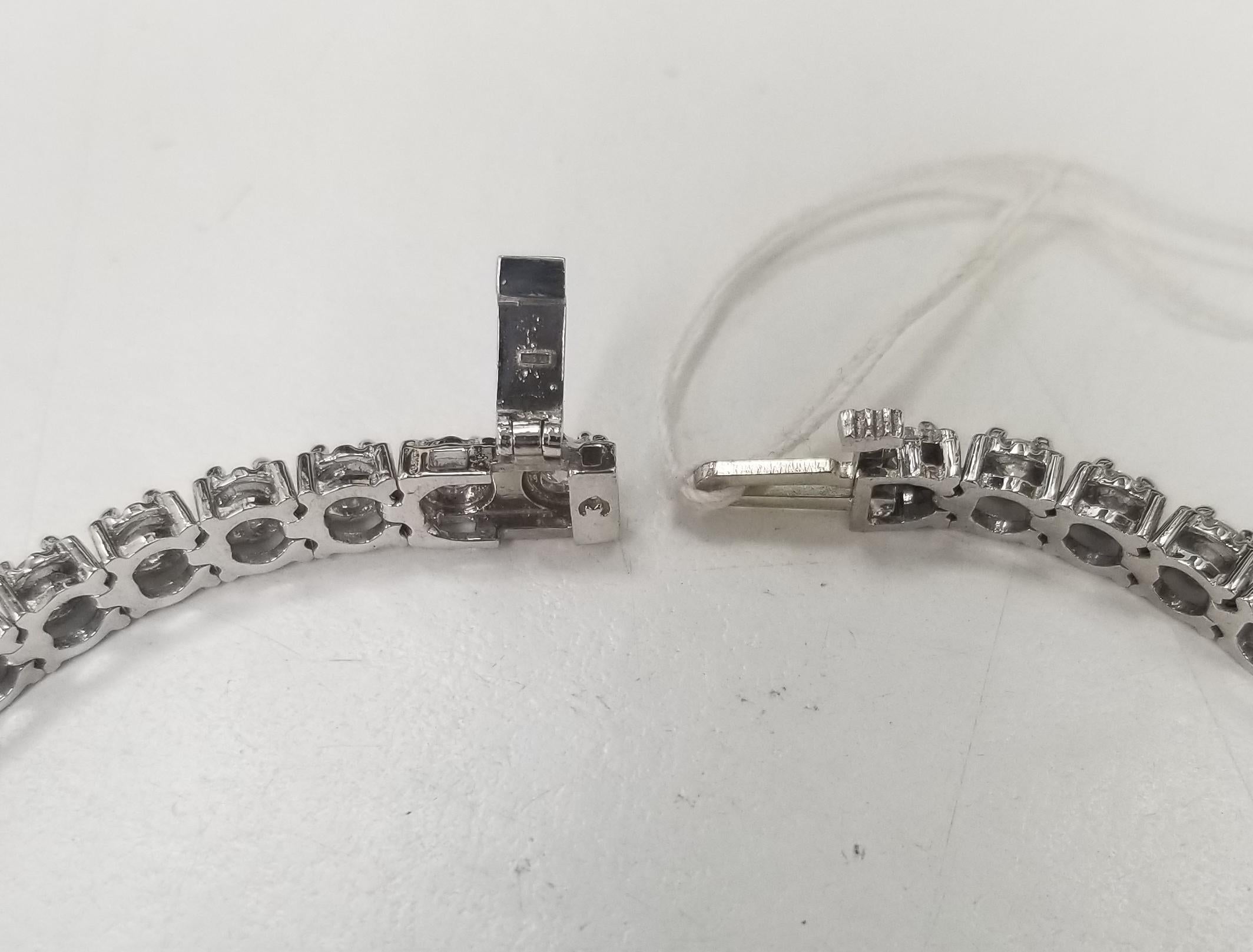 illusion setting tennis bracelet