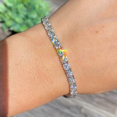 Bracciale "Tennis" con diamanti in oro bianco 14k con un peso di 12,07 carati