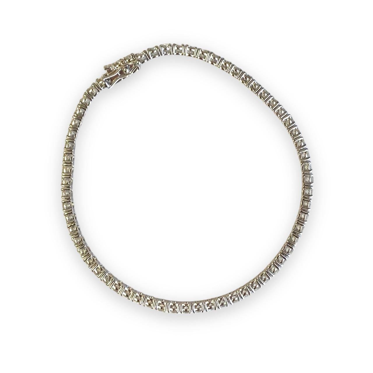 Round Cut 14k White Gold Diamond Tennis Bracelet Weighing 3.93ctw For Sale