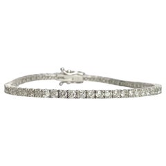 14k White Gold Diamond Tennis Bracelet Weighing 4.25ctw