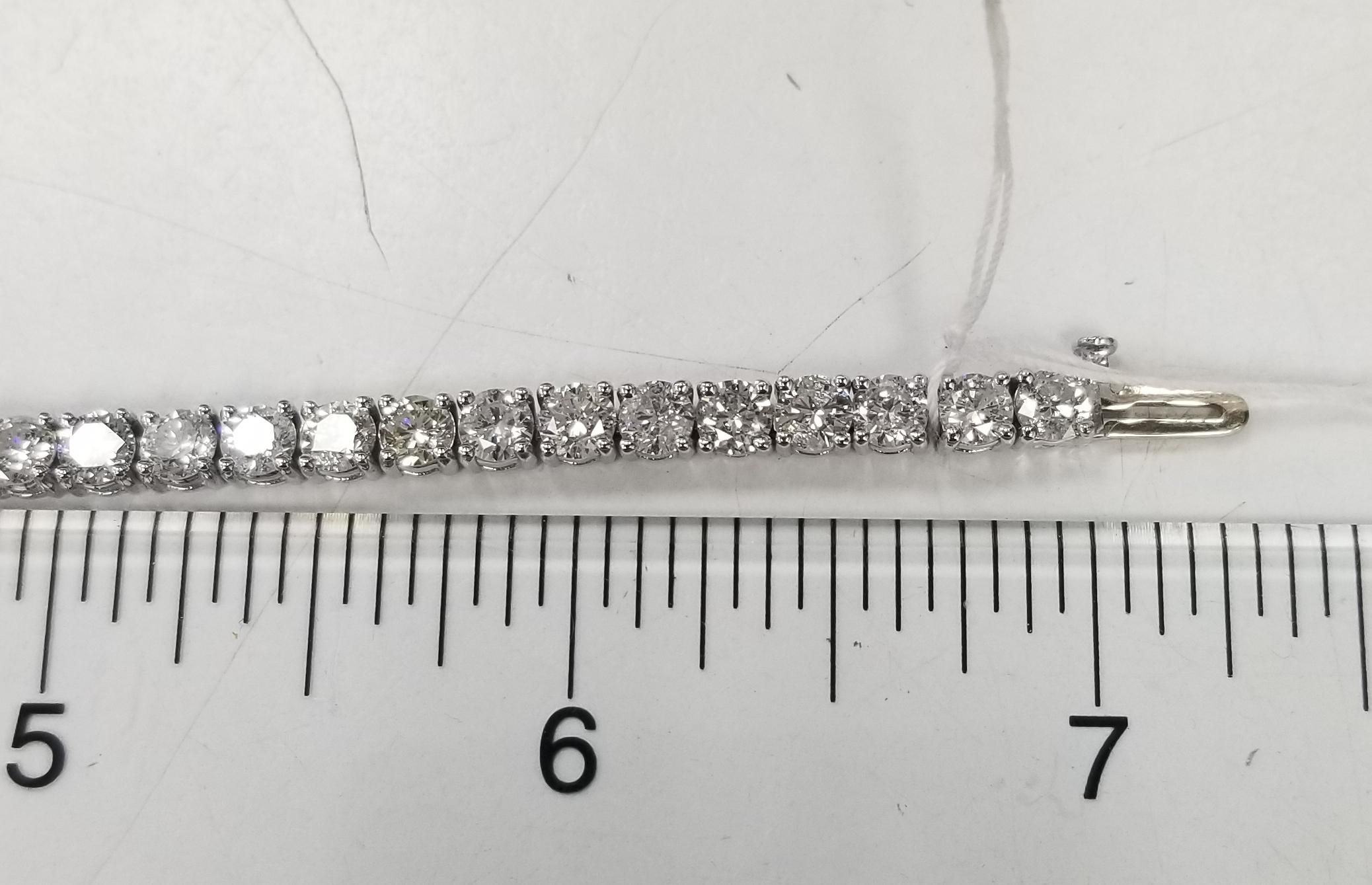 Contemporary 14k White Gold Diamond Tennis Bracelet Weighing 9.02 Ctw For Sale