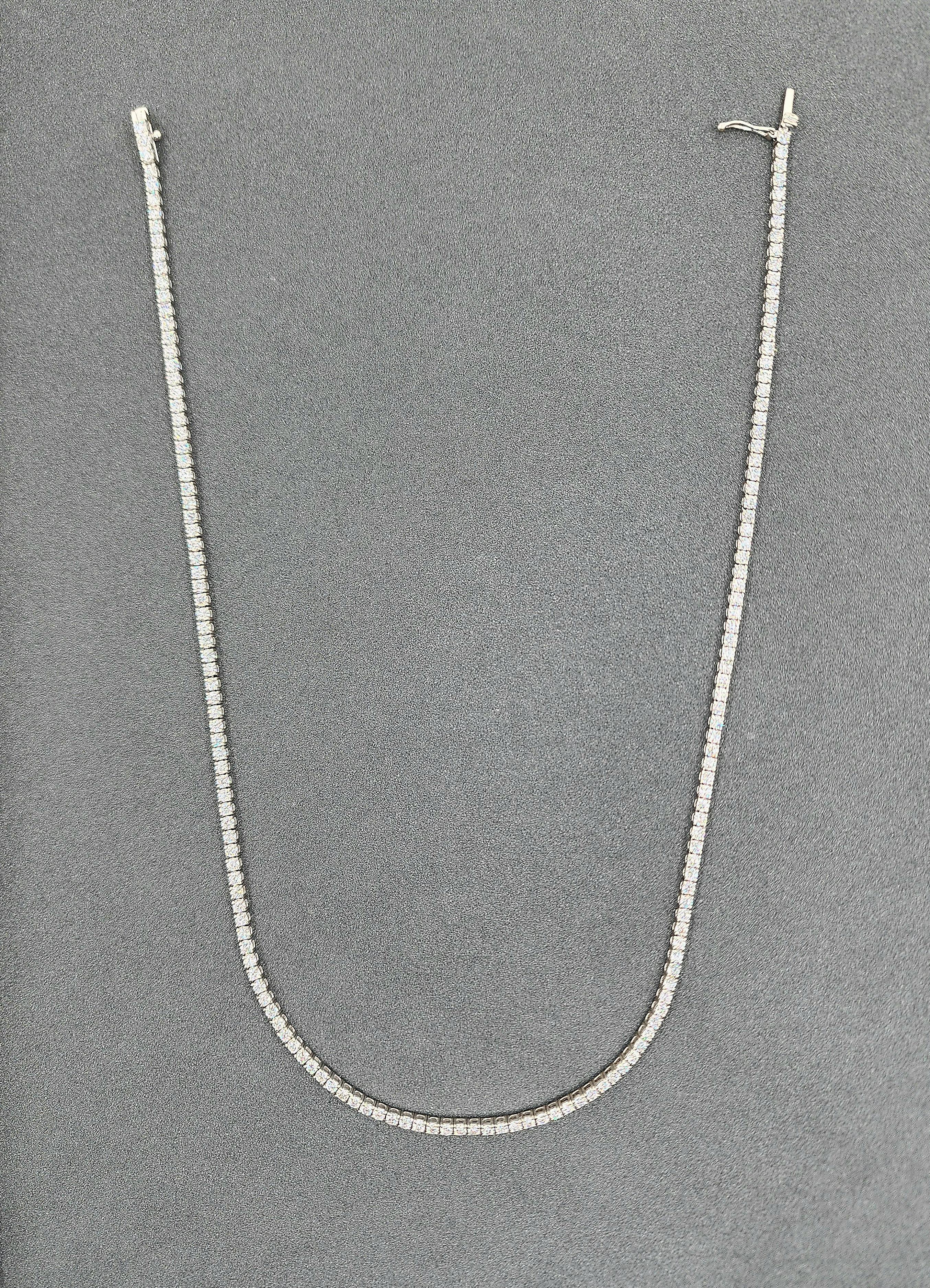 Collier de tennis en or blanc 14k avec diamants - Approx 9.00 Ct en vente 1