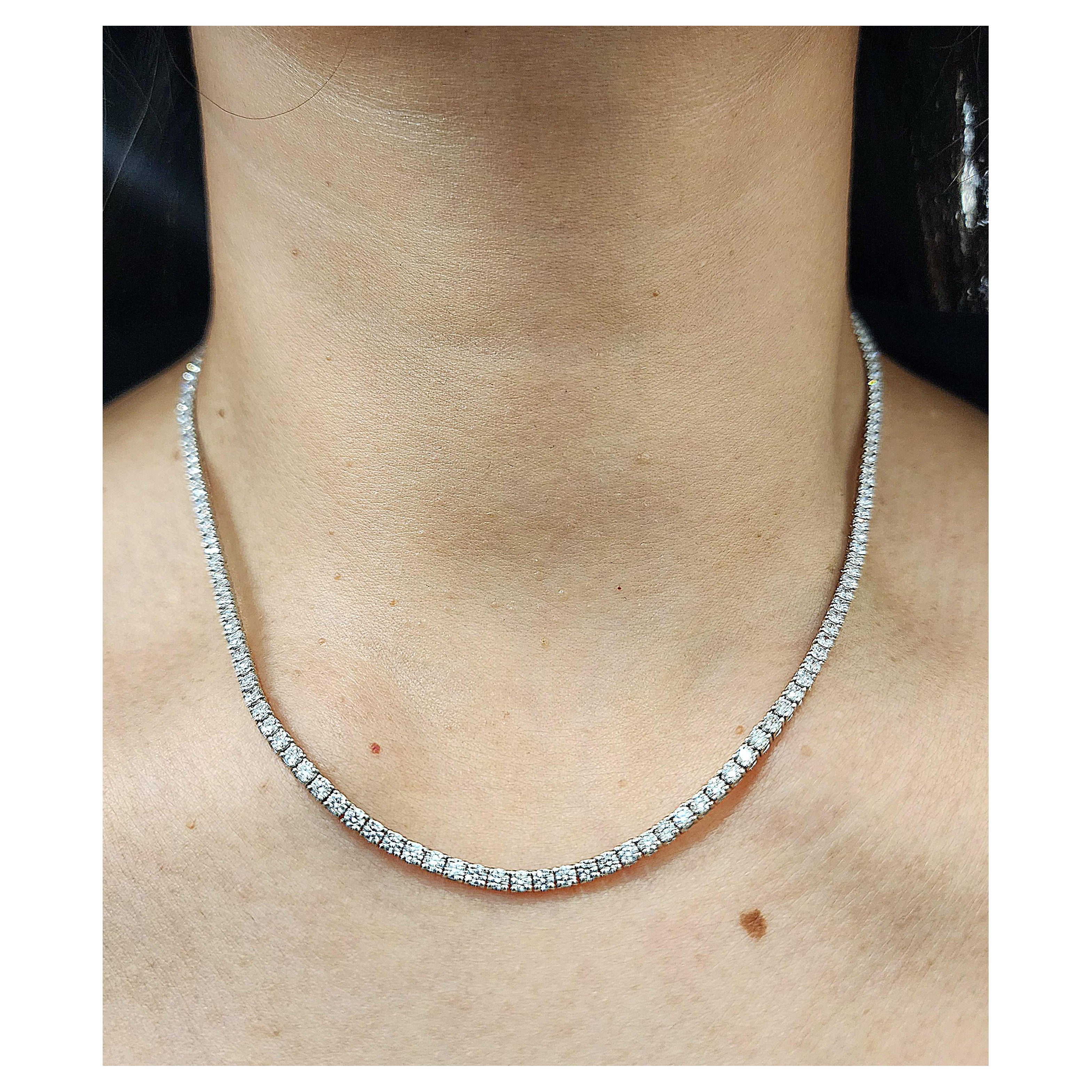 Collier de tennis en or blanc 14k avec diamants - Approx 9.00 Ct en vente