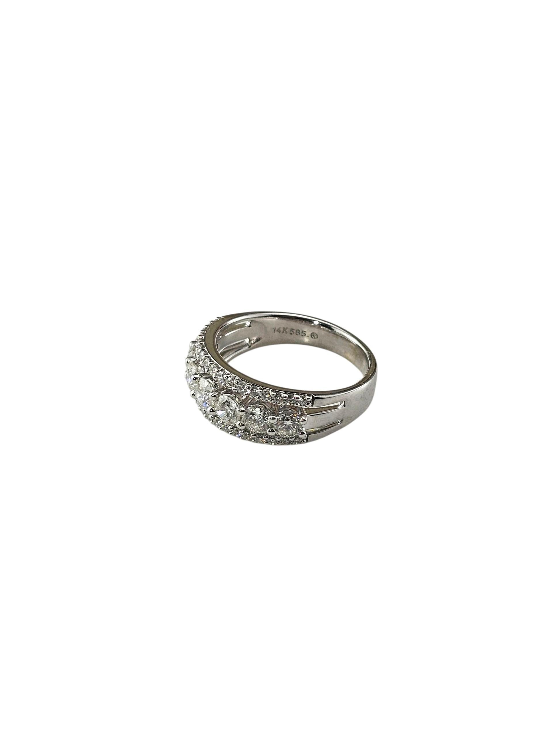 14K Weißgold Diamant Hochzeit / Jahrestag Band Ring Größe 7-7,25 #23550 (Brillantschliff) im Angebot