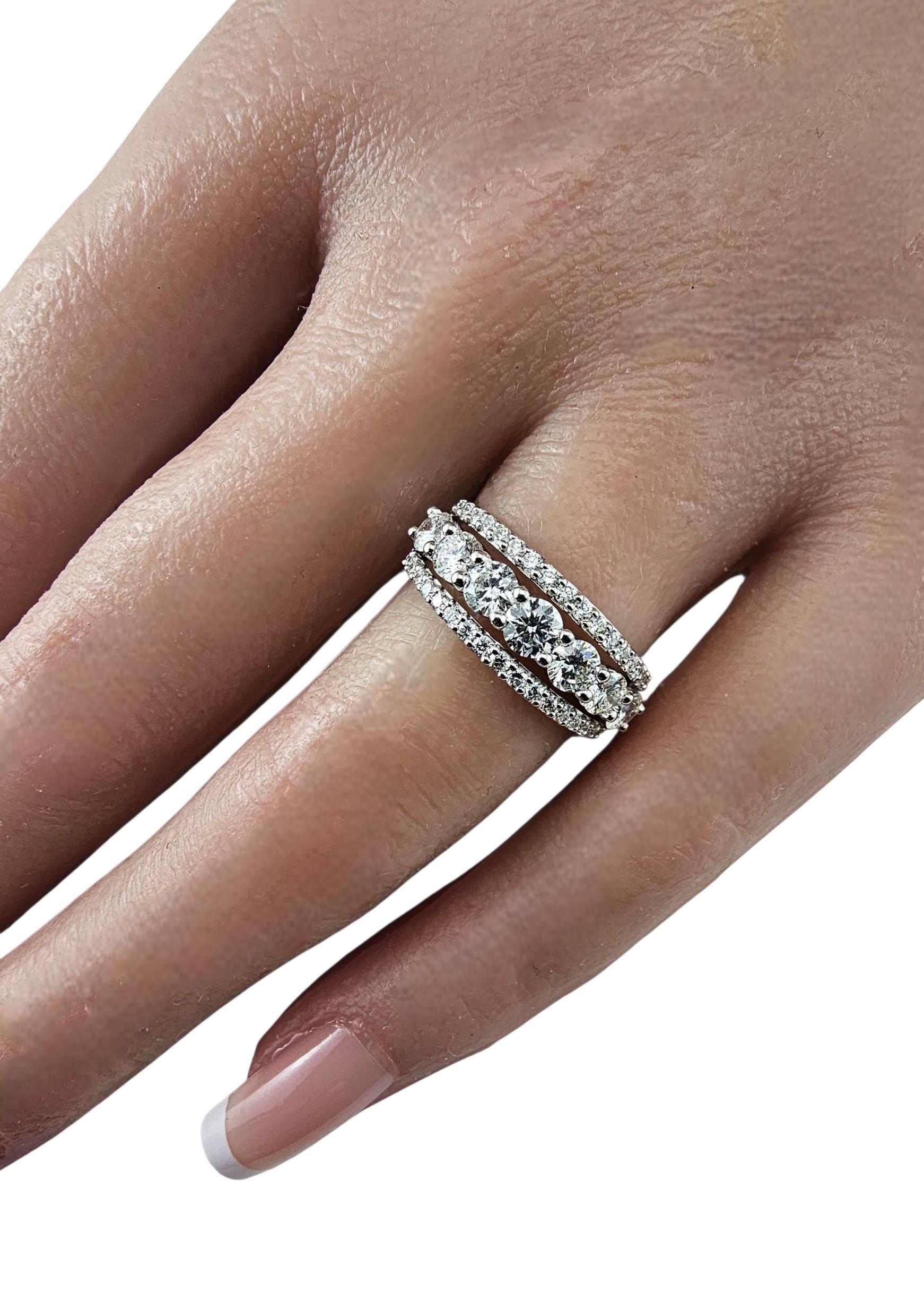 14K Weißgold Diamant Hochzeit / Jahrestag Band Ring Größe 7-7,25 #23550 im Angebot 2