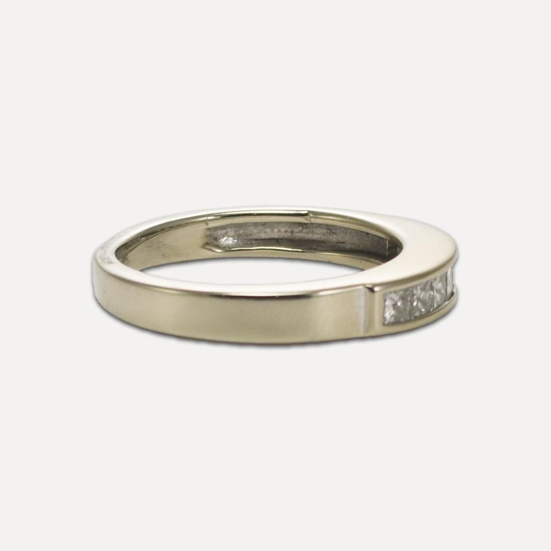Taglio princess Fede nuziale con diamante in oro bianco 14K 0,80ct in vendita
