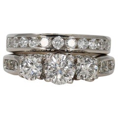 Alliance en or blanc 14K sertie de diamants 1.54ct