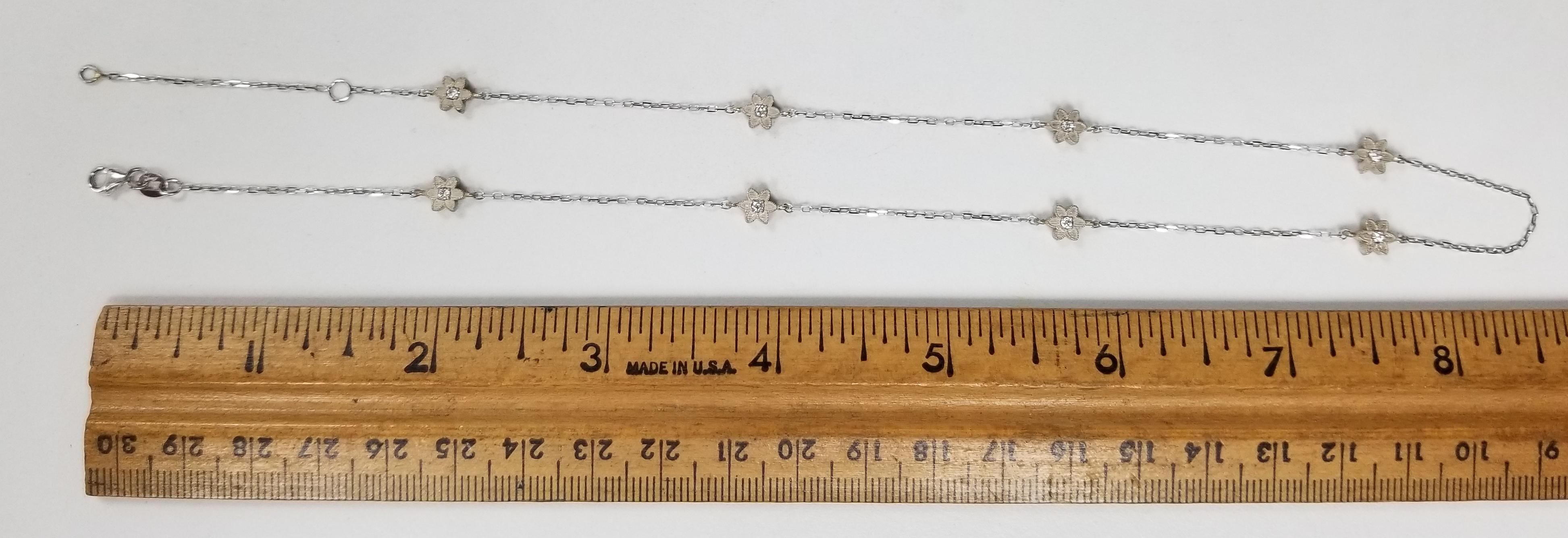 14 Karat White Gold Diamonds by the Yard 2-Sided Flower Necklace In New Condition For Sale In Los Angeles, CA