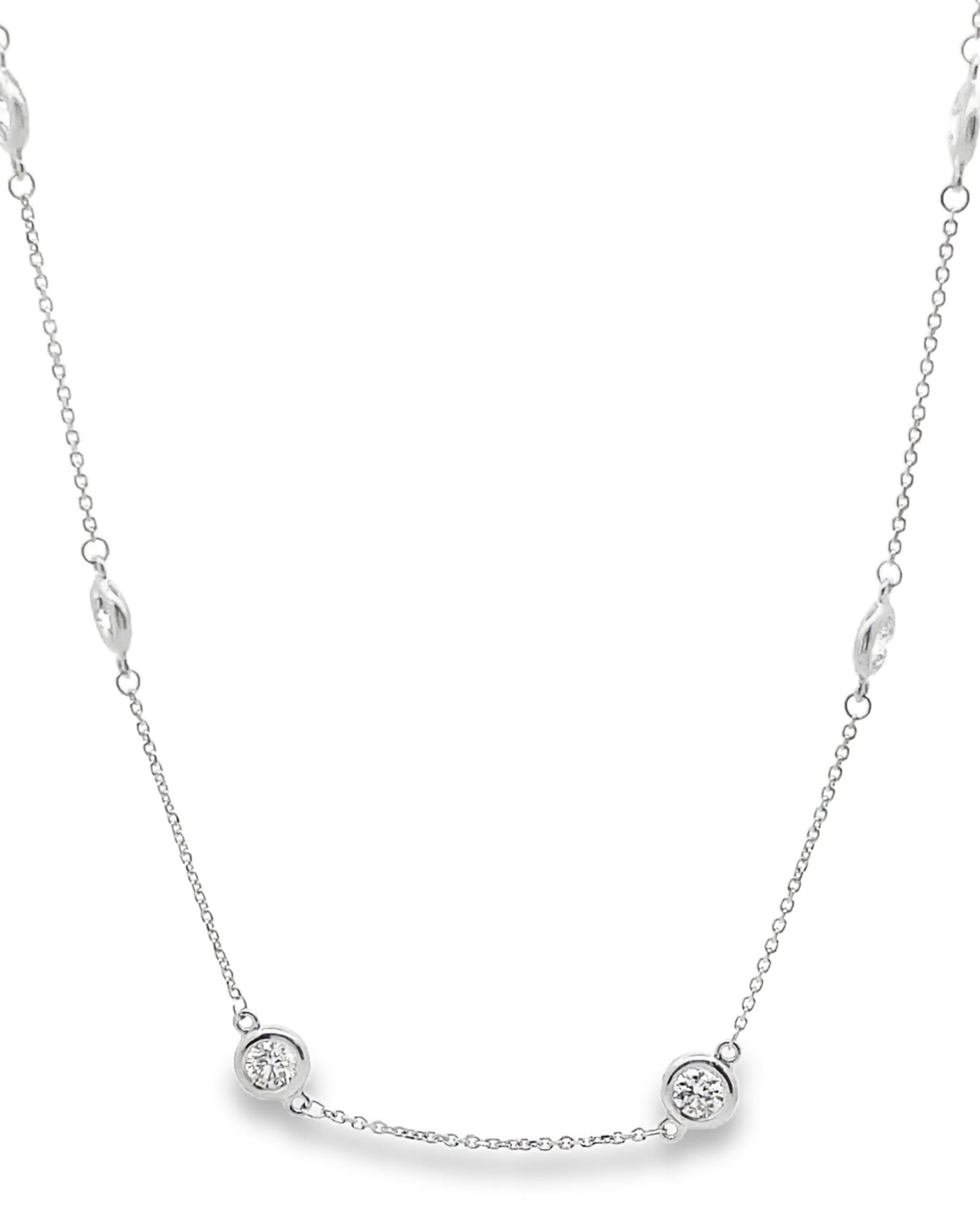 Contemporain Collier en or blanc 14K Diamants By The Yard serti d'un chaton de 2,13 carats en vente