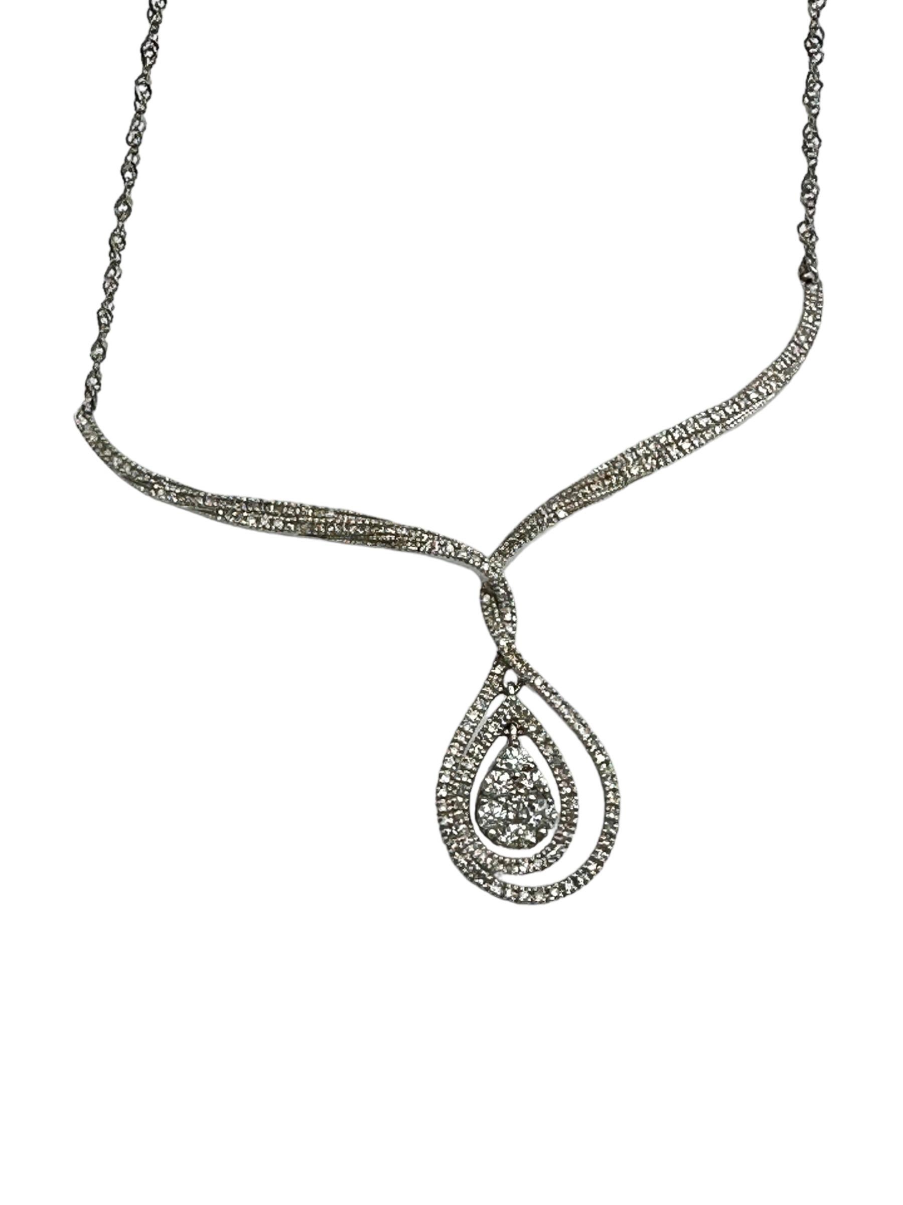 14K White Gold Double Halo 1.75 Carat Diamond Pave Necklace In Excellent Condition For Sale In Laguna Hills, CA