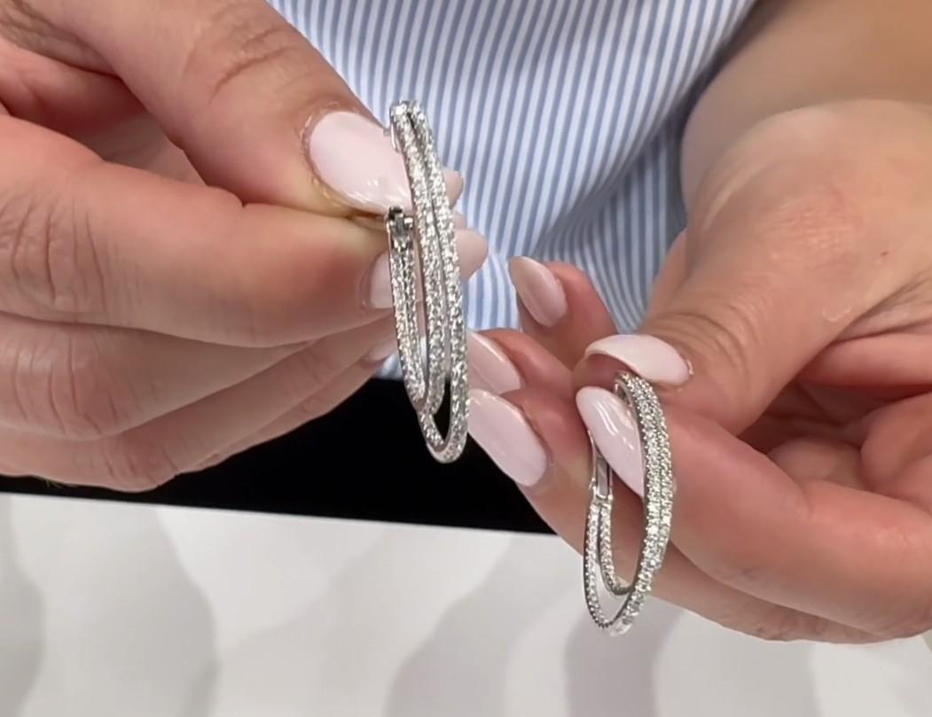 14K White Gold Double Hoop Round Diamond Earrings 0.95 Carats For Sale 2