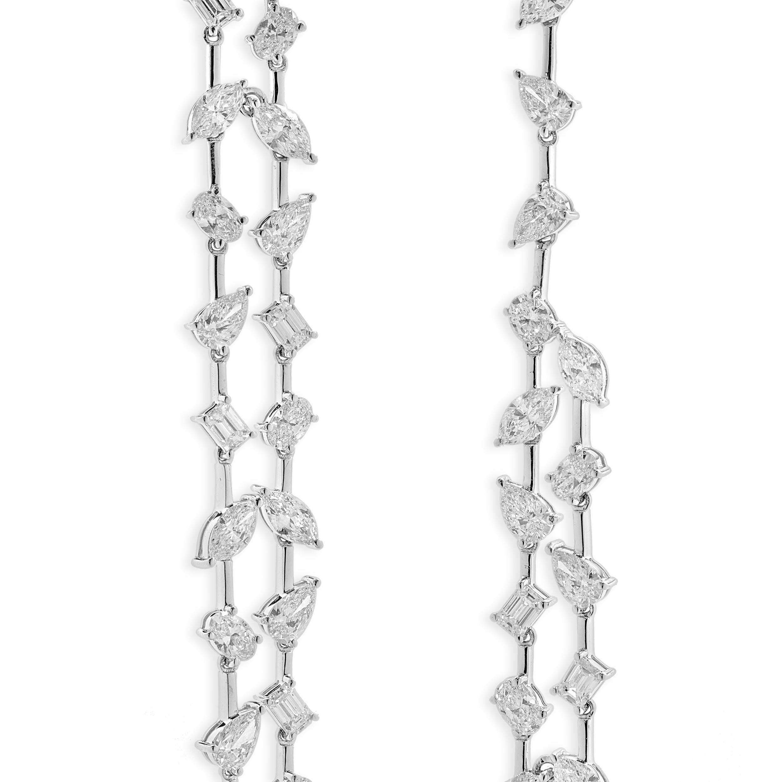 14k Weißgold Doppelreihige mehrförmige Diamant-Halskette (Tropfenschliff) im Angebot