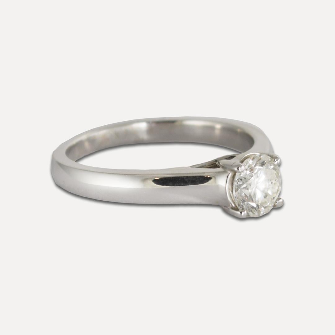 Ladies diamond solitaire in 14k white gold setting.
Stamped 14k and weighs 5.4 grams.
The diamond is a round brilliant cut, 1.05 carat, G color, Si1 clarity, very good cut.
EGL grading lab certificate number is 3210600113.
The ring size is 9 3/4 and