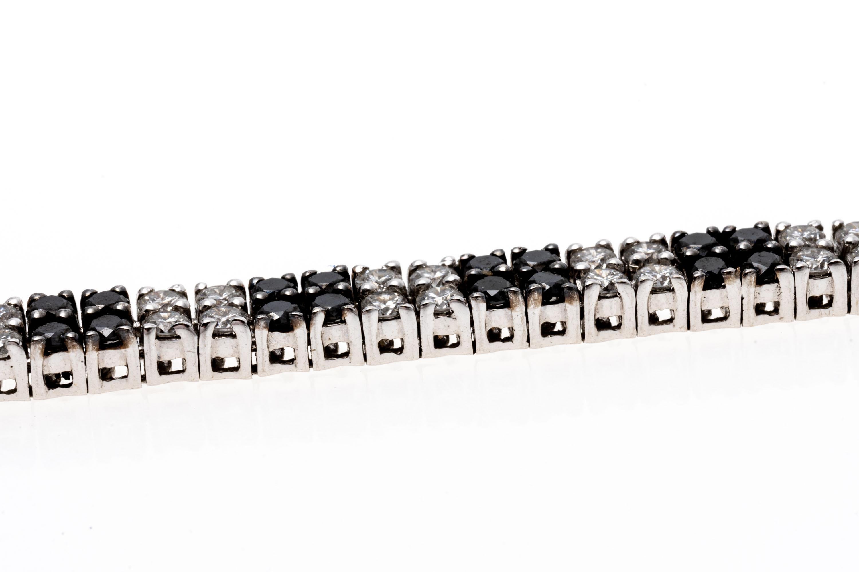 Women's 14k White Gold Elegant Black and White Diamond Line Bracelet, App. 5.18 TCW For Sale