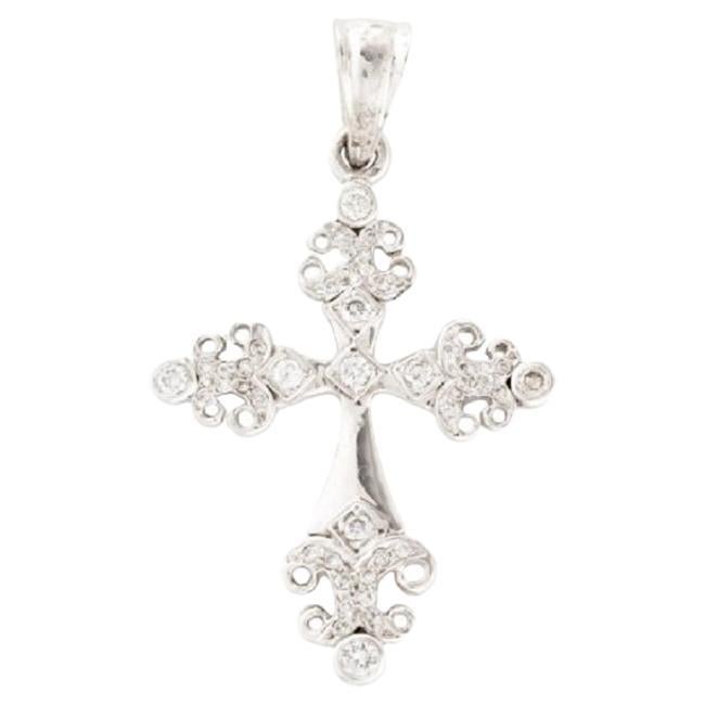 14k White Gold Elegant Diamond Cross Pendant For Sale