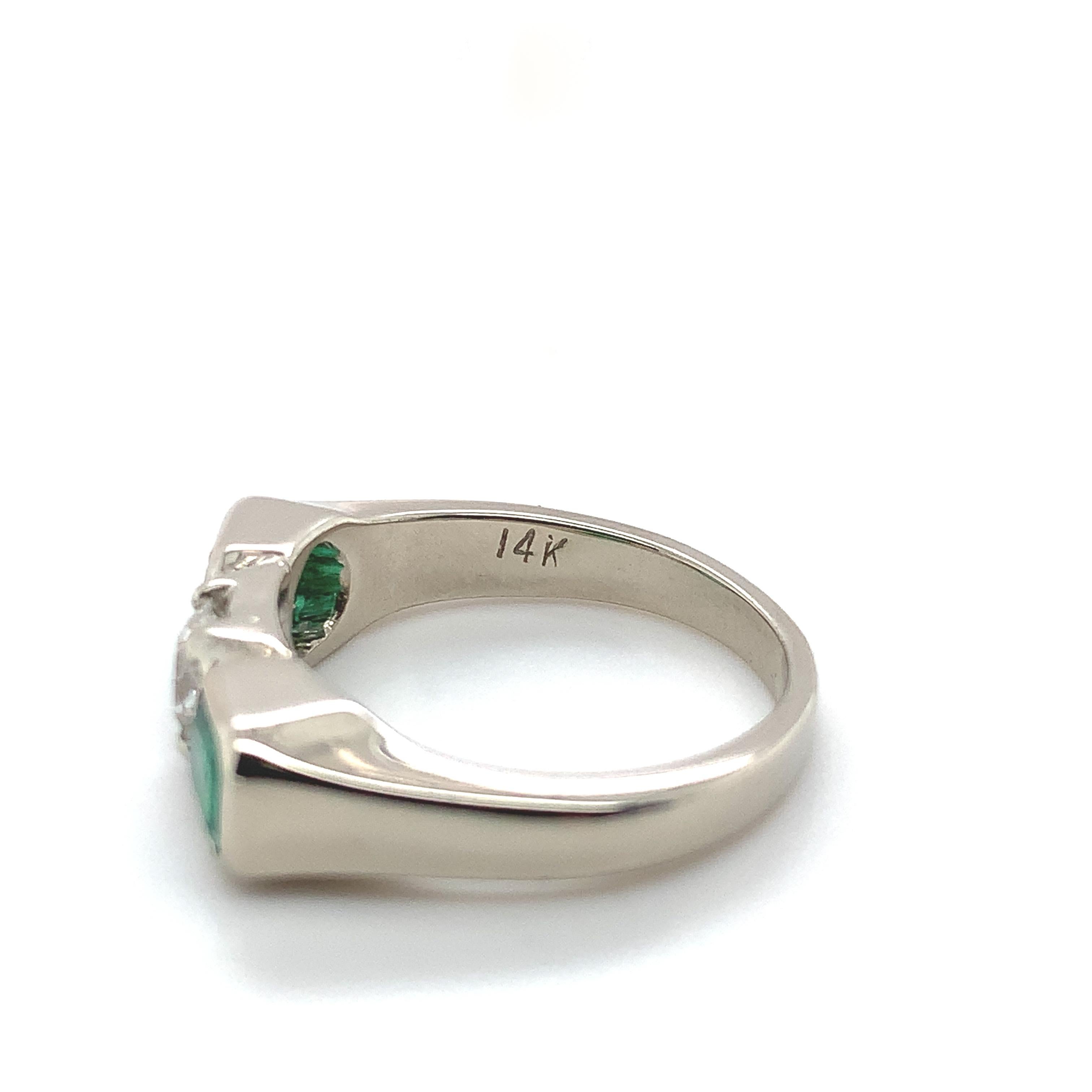 14 Karat Weißgold Smaragd- und Diamantring mit 3 Steinen und GIA-Bericht im Angebot 4