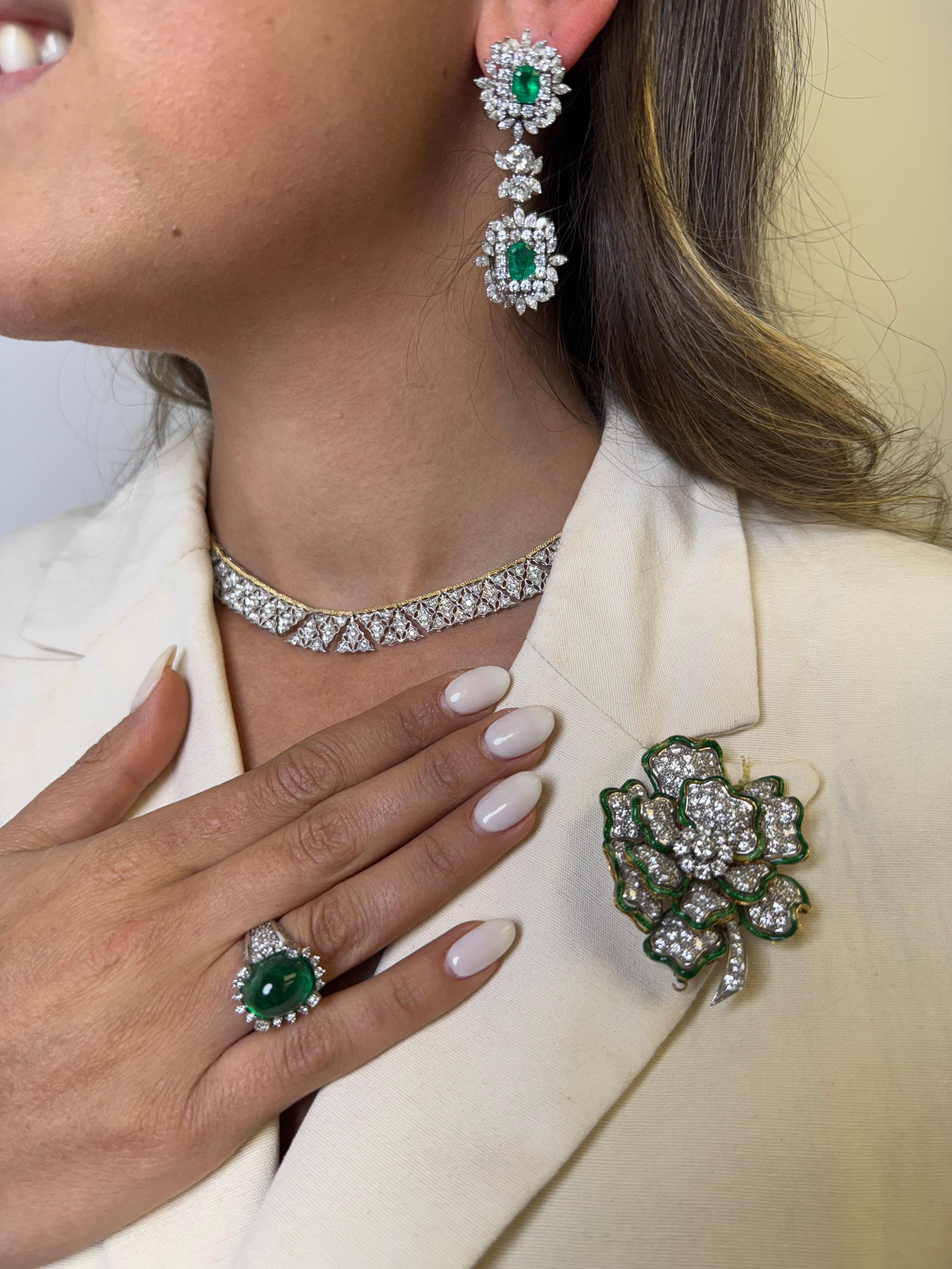 14K White Gold Emerald and Diamond Double Drop Earrings Corte esmeralda en venta