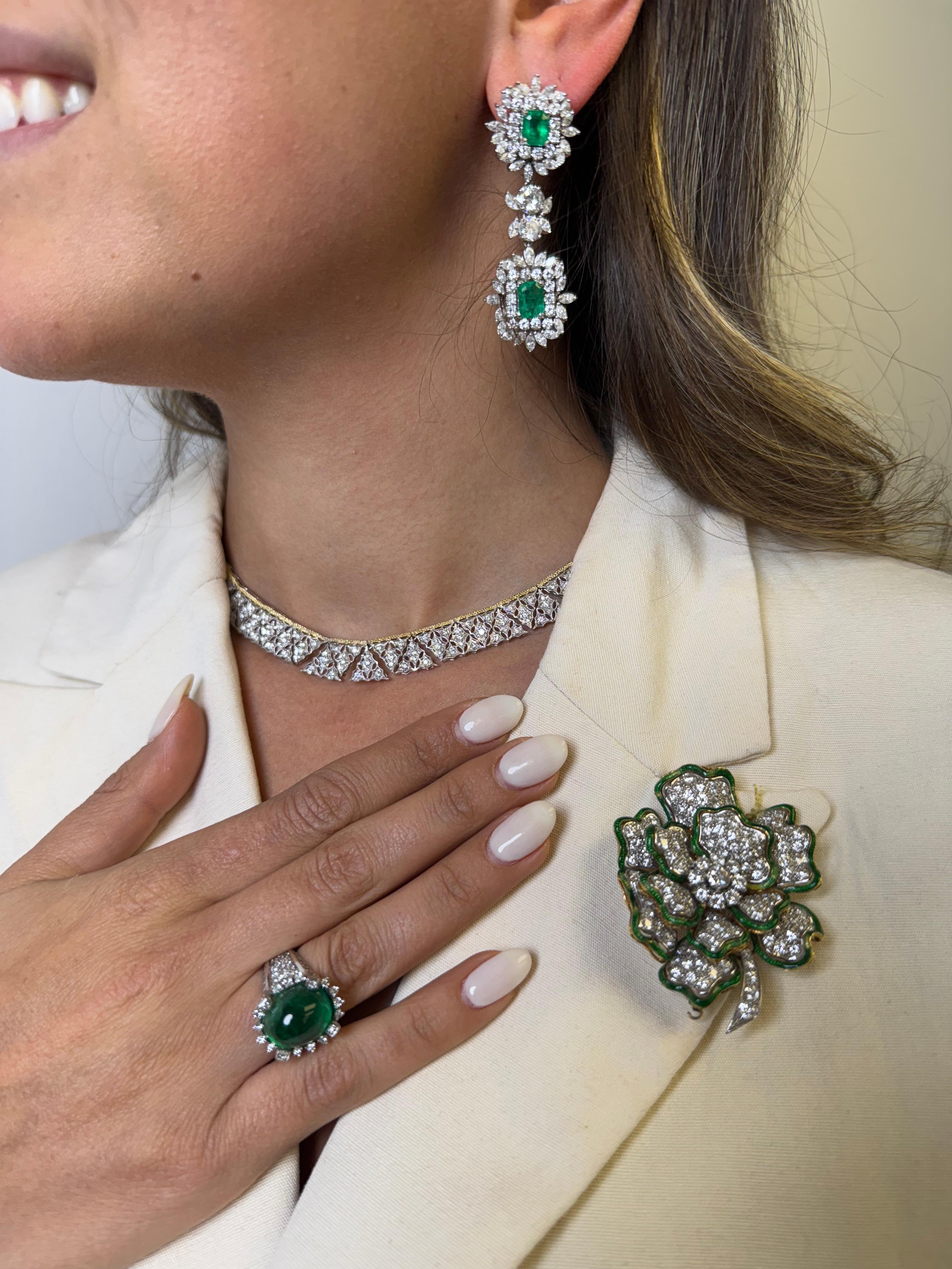 14K White Gold Emerald and Diamond Double Drop Earrings en Excelente estado para la venta en Great Neck Plaza, NY