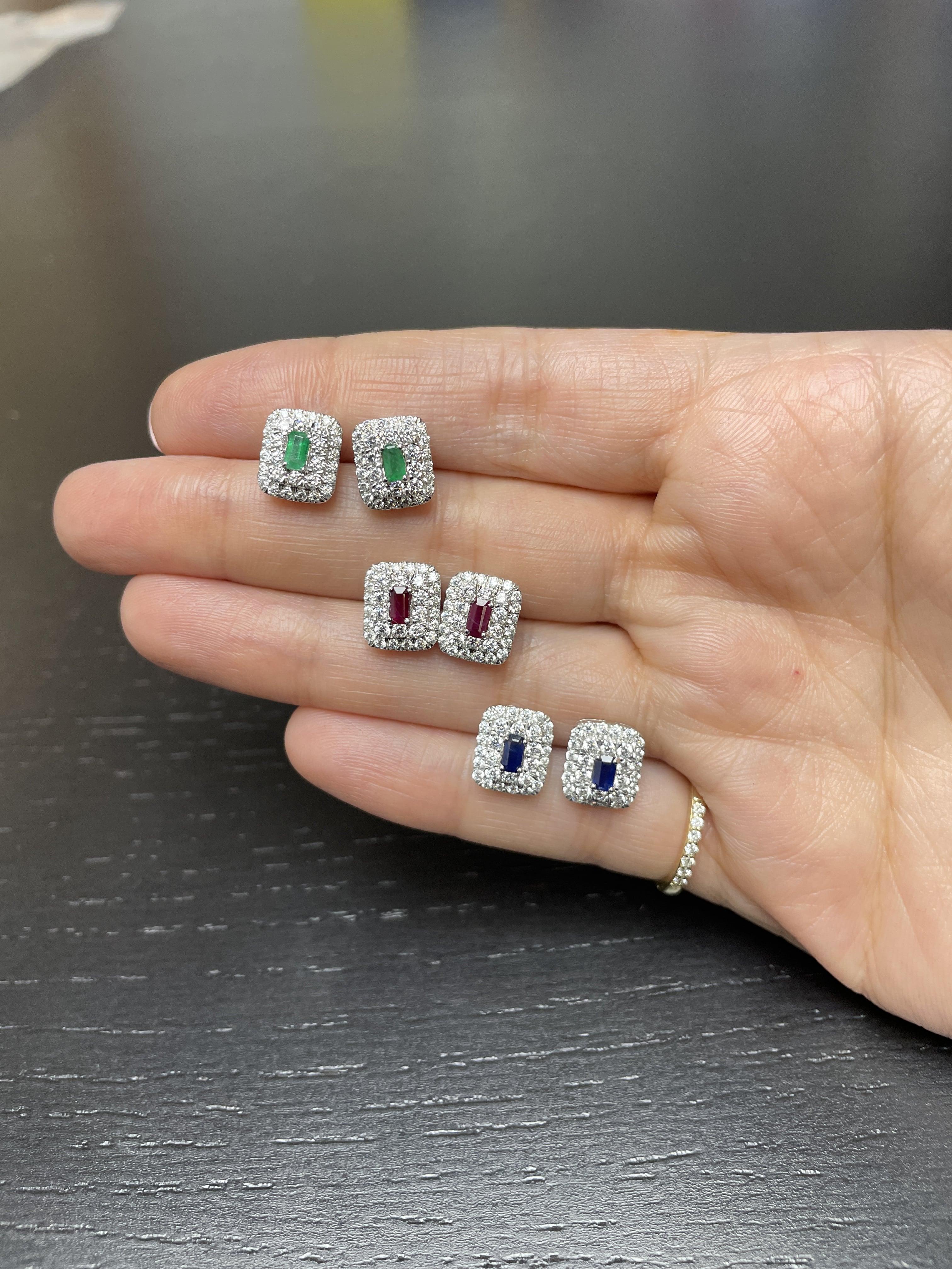 14K White Gold Emerald Baguette and Diamond Double Halo Stud Earrings In New Condition For Sale In New York, NY