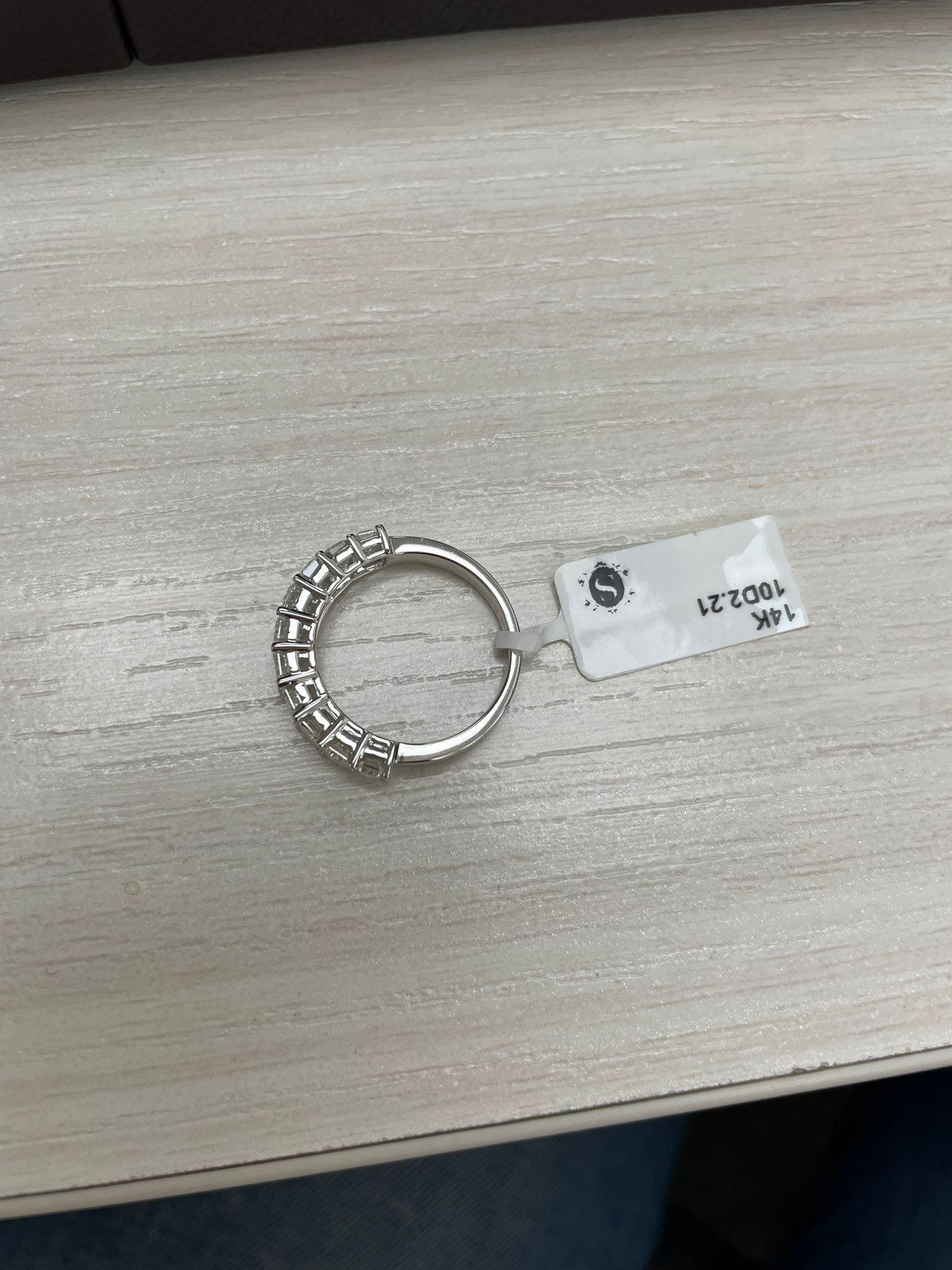 14 Karat Weißgold Smaragdschliff 2,00 Karat Diamantring für Sie (Baguetteschliff) im Angebot