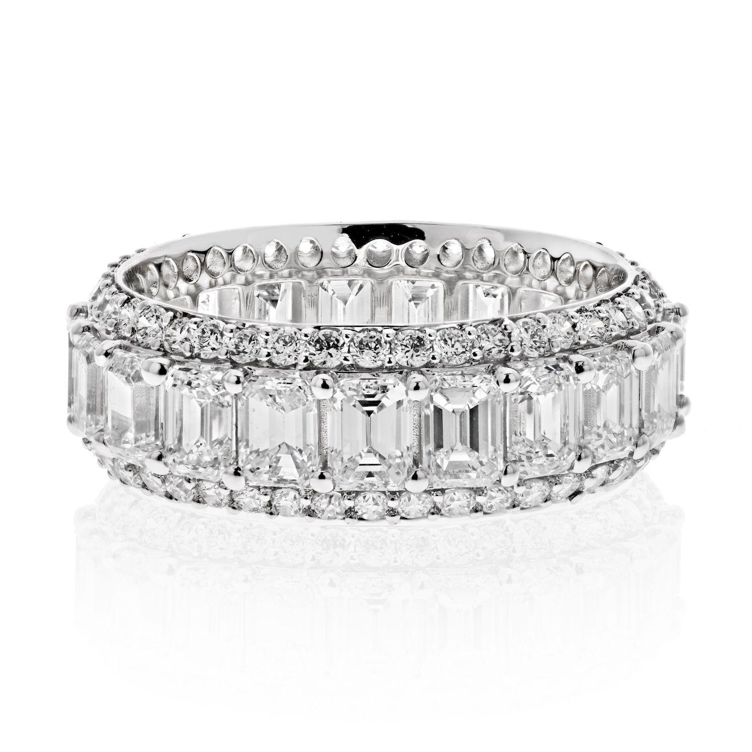 14k White Gold Emerald Cut and Round Cut Diamond Eternity Eternity Band In New Condition For Sale In New York, NY