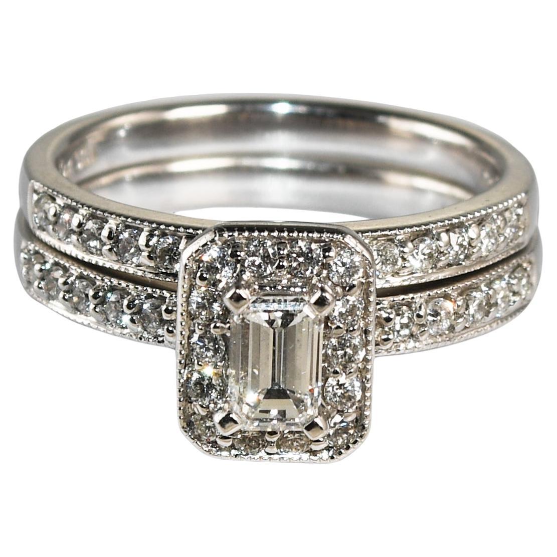 14K White Gold Emerald Cut Diamond Wedding Ring Set 0.97ct For Sale