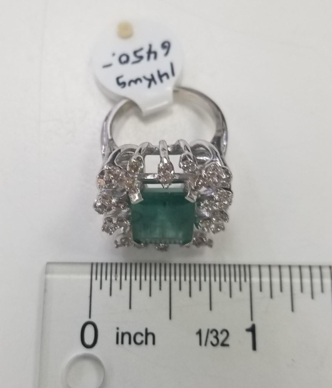 14k White Gold Emerald Cut Emerald and Diamond Cluster Ring 4
